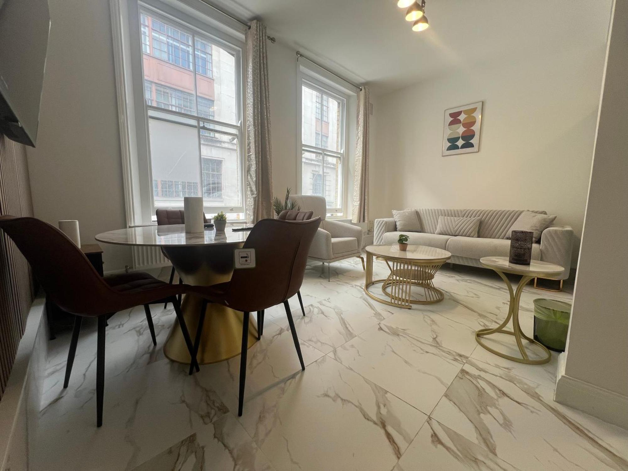 Apartment Stylish And Modern In Vibrant Soho Unbeatable Location Wdg