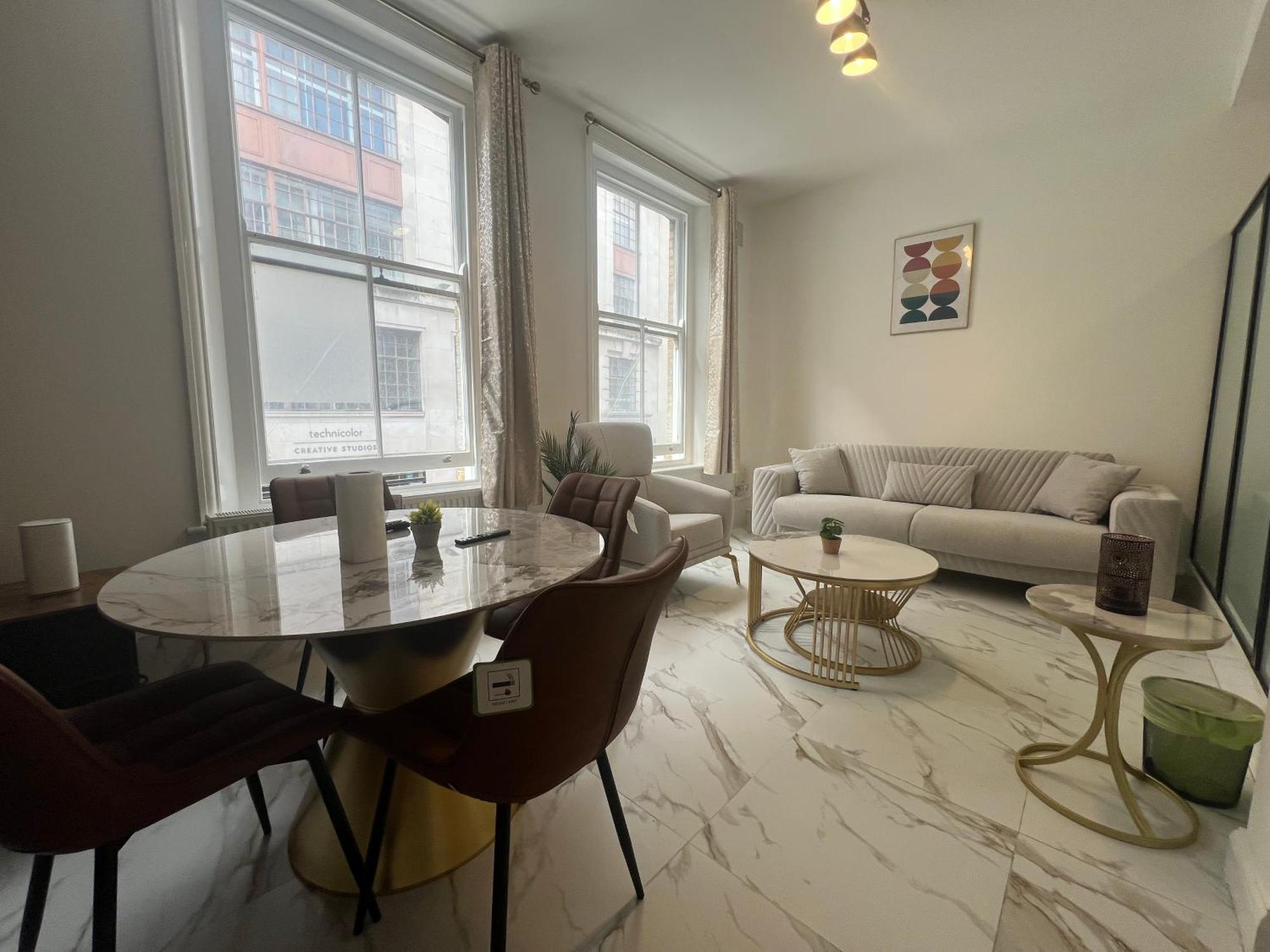 Apartment Stylish And Modern In Vibrant Soho Unbeatable Location Wdg *