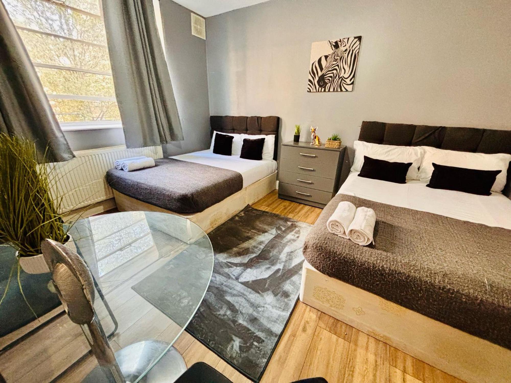 Flats, Location For Tourists, Next Tower Bridge