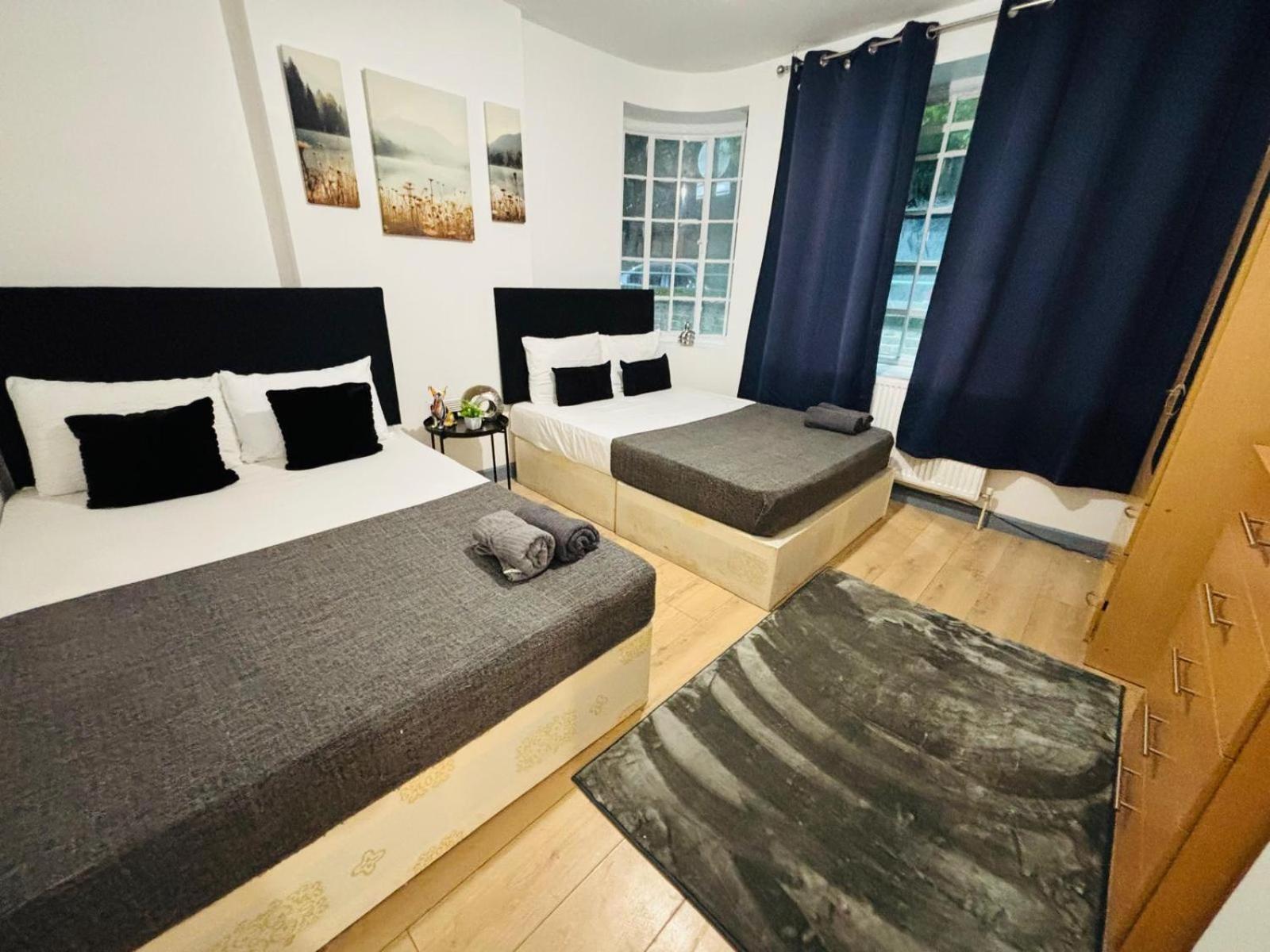 Flats, Location For Tourists, Next Tower Bridge Apartment *