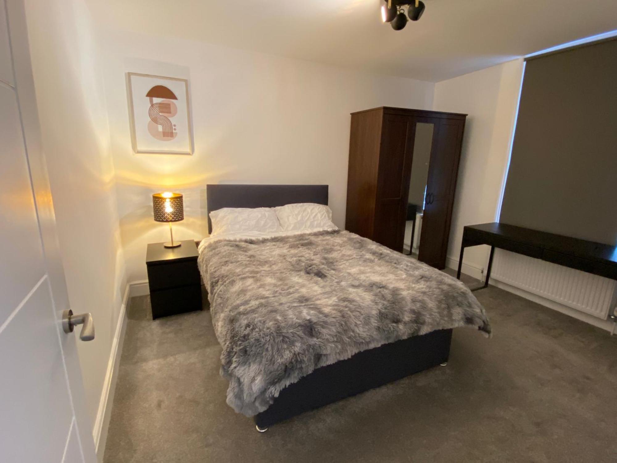Bright & Spacious 2-Bed, 2-Bath In The Heart Of Central London - Whole Apartment Appartement *