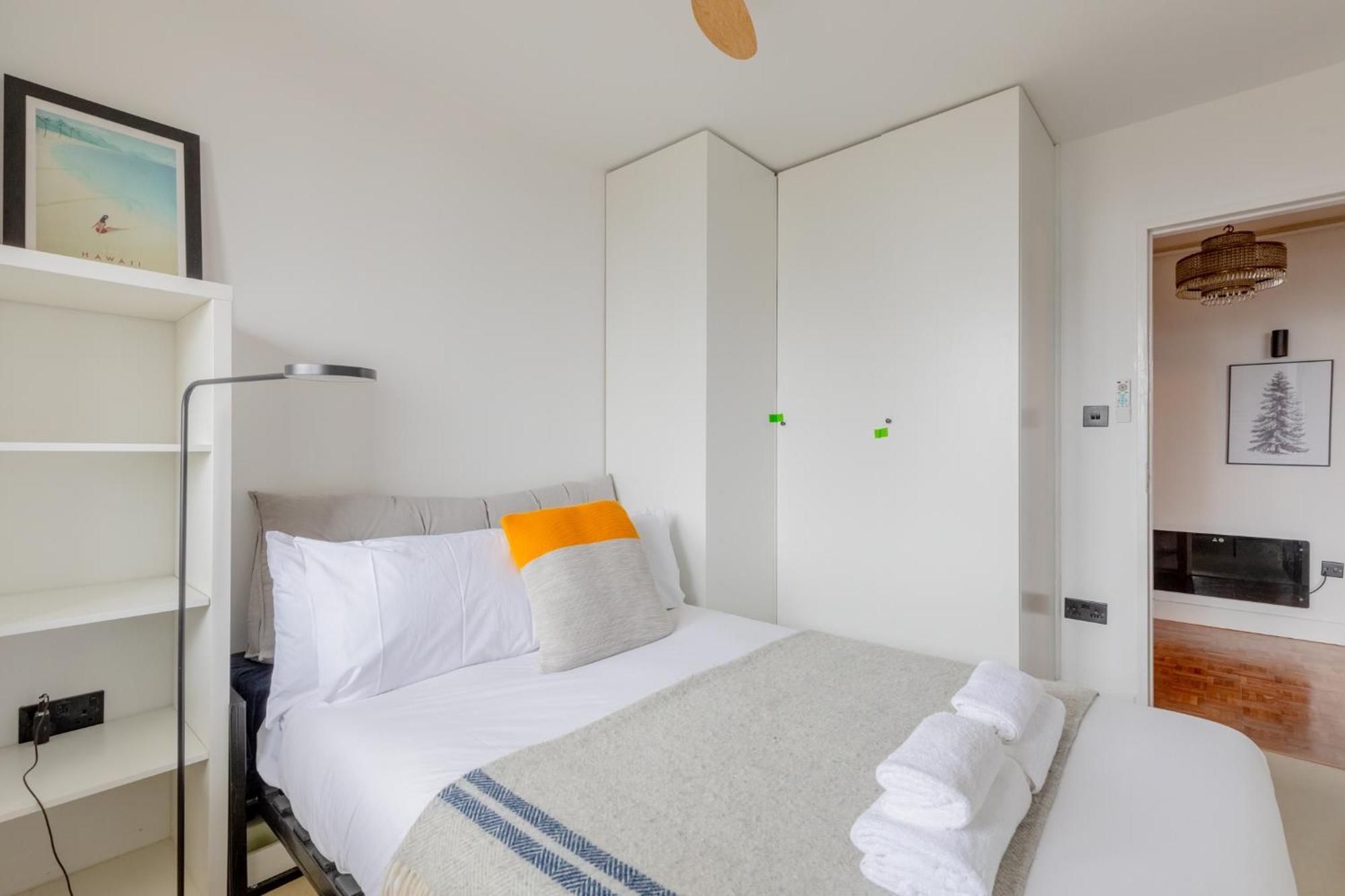 Bright And Stylish 2bd In Old Street W Views Apartment London