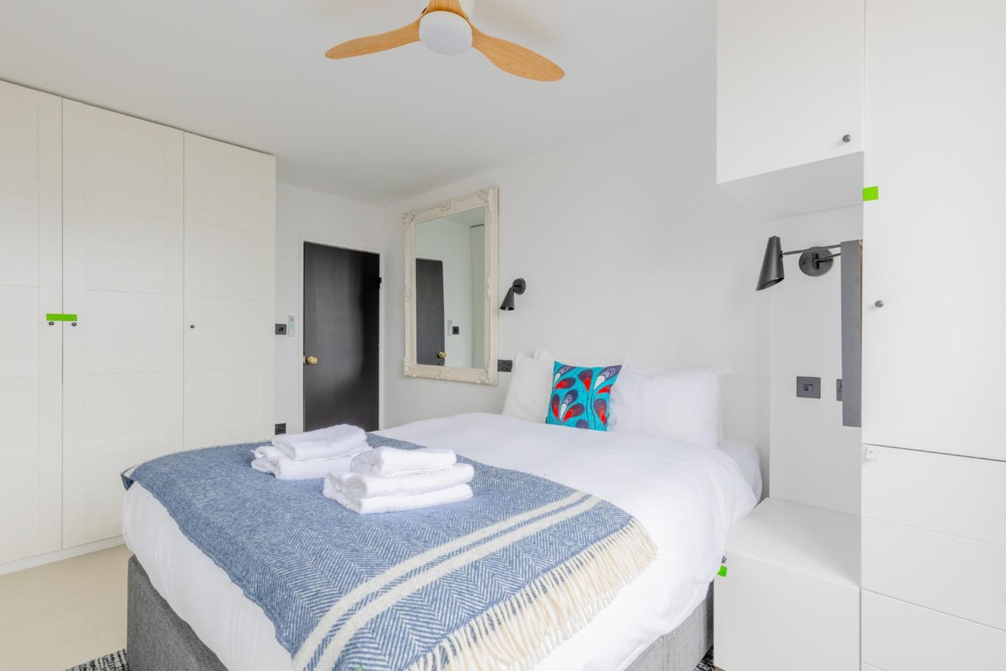 Bright And Stylish 2bd In Old Street W Views *