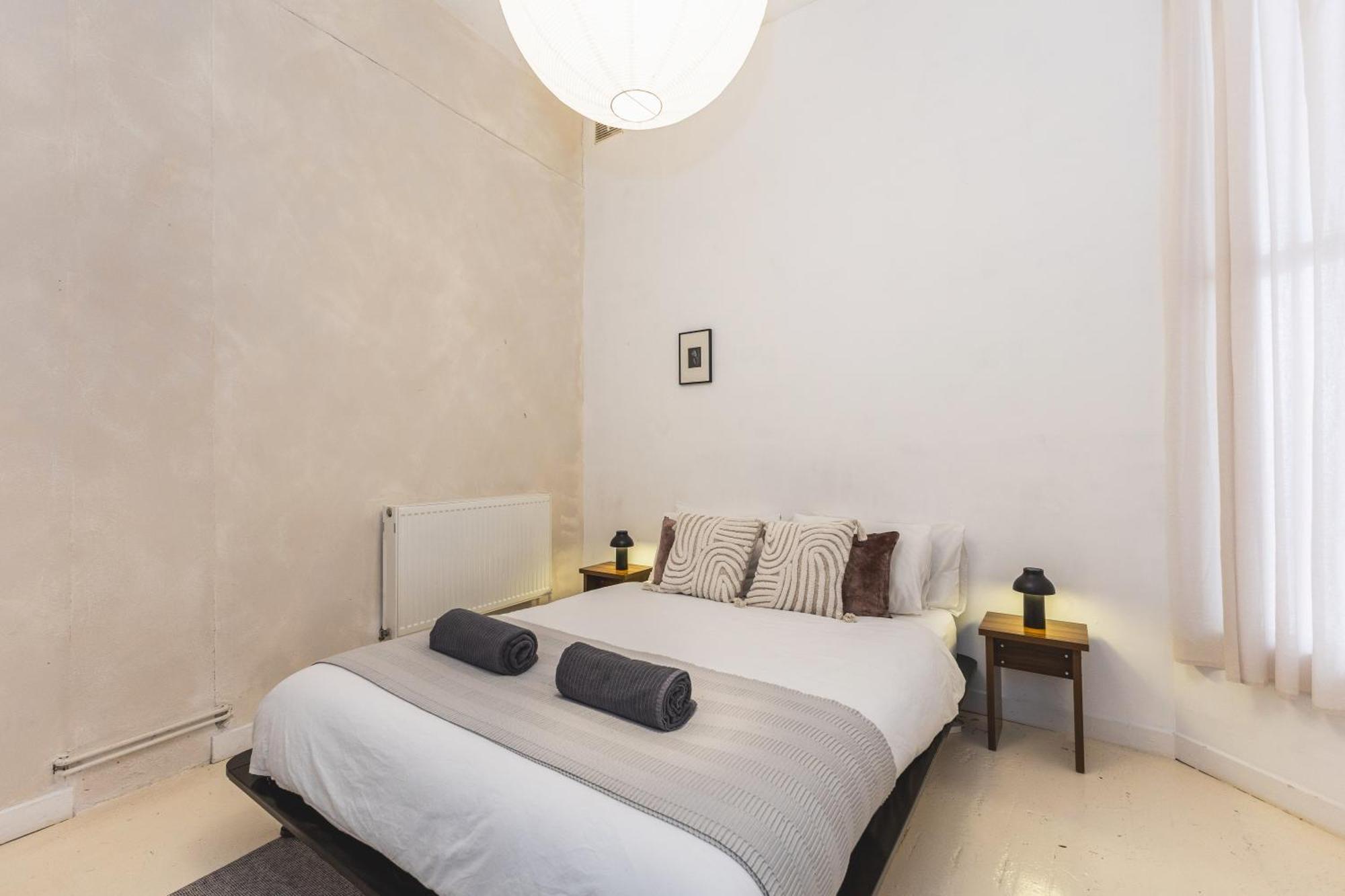 Apartment Bright & Spacious 2br Flat, Great Transport Links *
