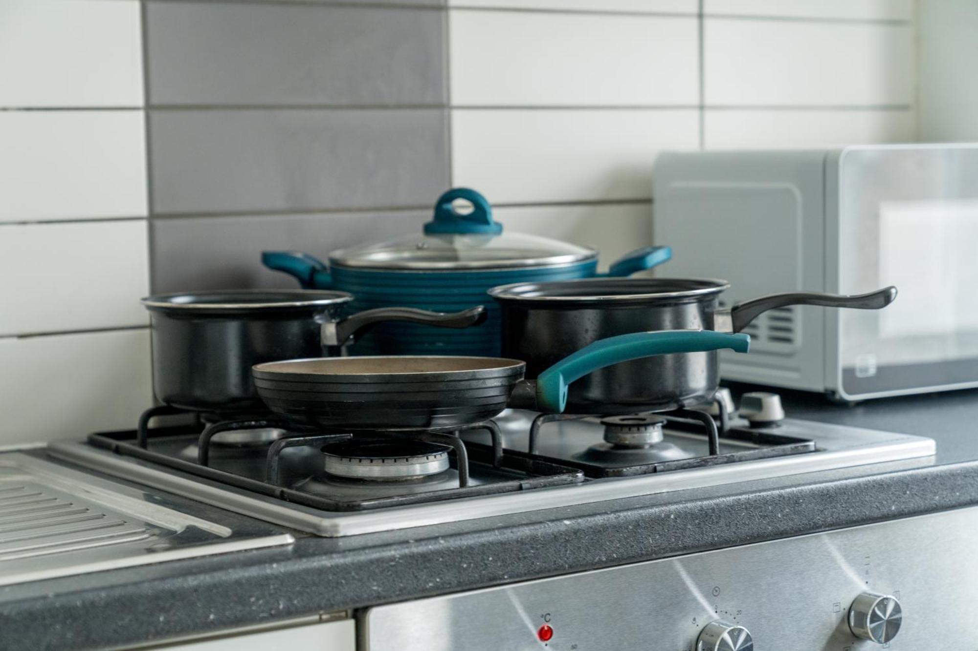 Canning Town 4 Bed Flat Sleeps 7- For Groups, Families And Contractors- With Free Parking * London