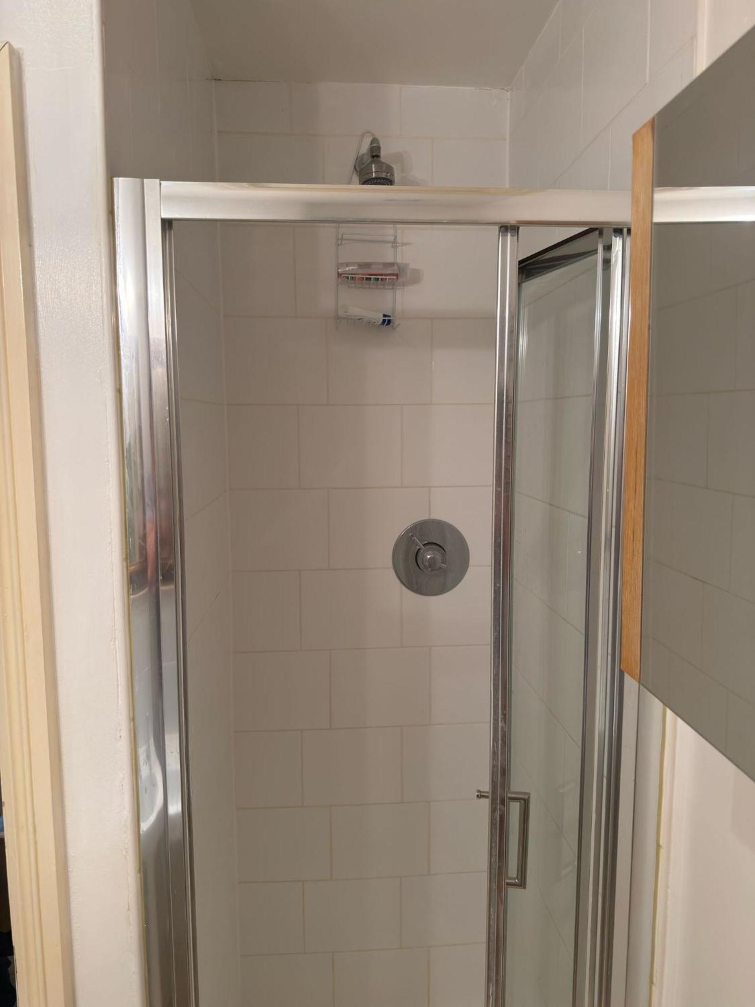Newly Refurbished- Awesome Very Central Flat In Famous Notting Hill With A Balcony Apartment London