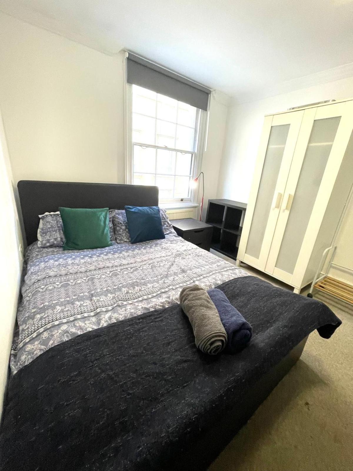 Homestay Charring Cross London, Prime Location