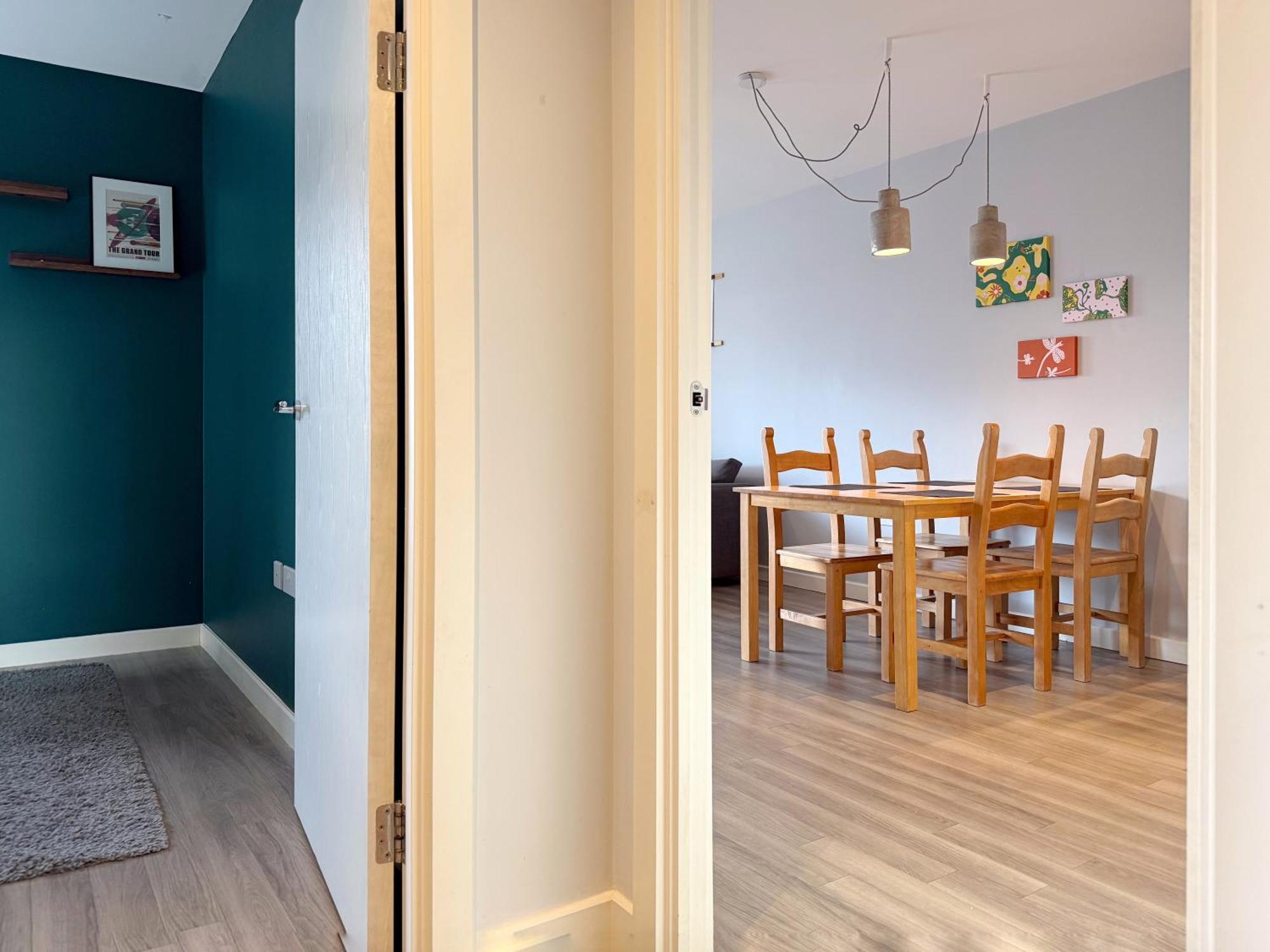 George's Place In Wembley - Close To Wembley Stadium & Wembley Arena Apartment *