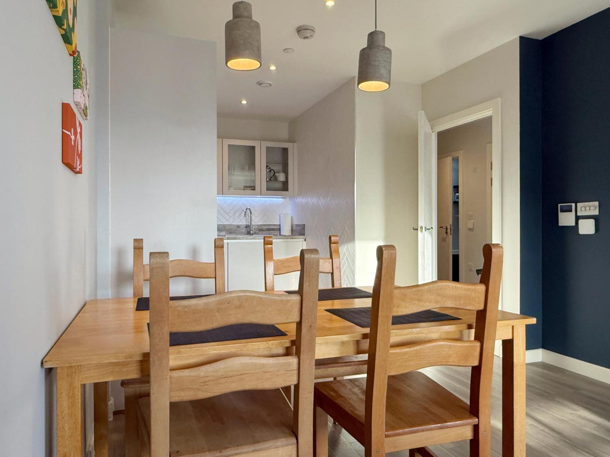 Apartment George's Place In Wembley - Close To Wembley Stadium & Wembley Arena *