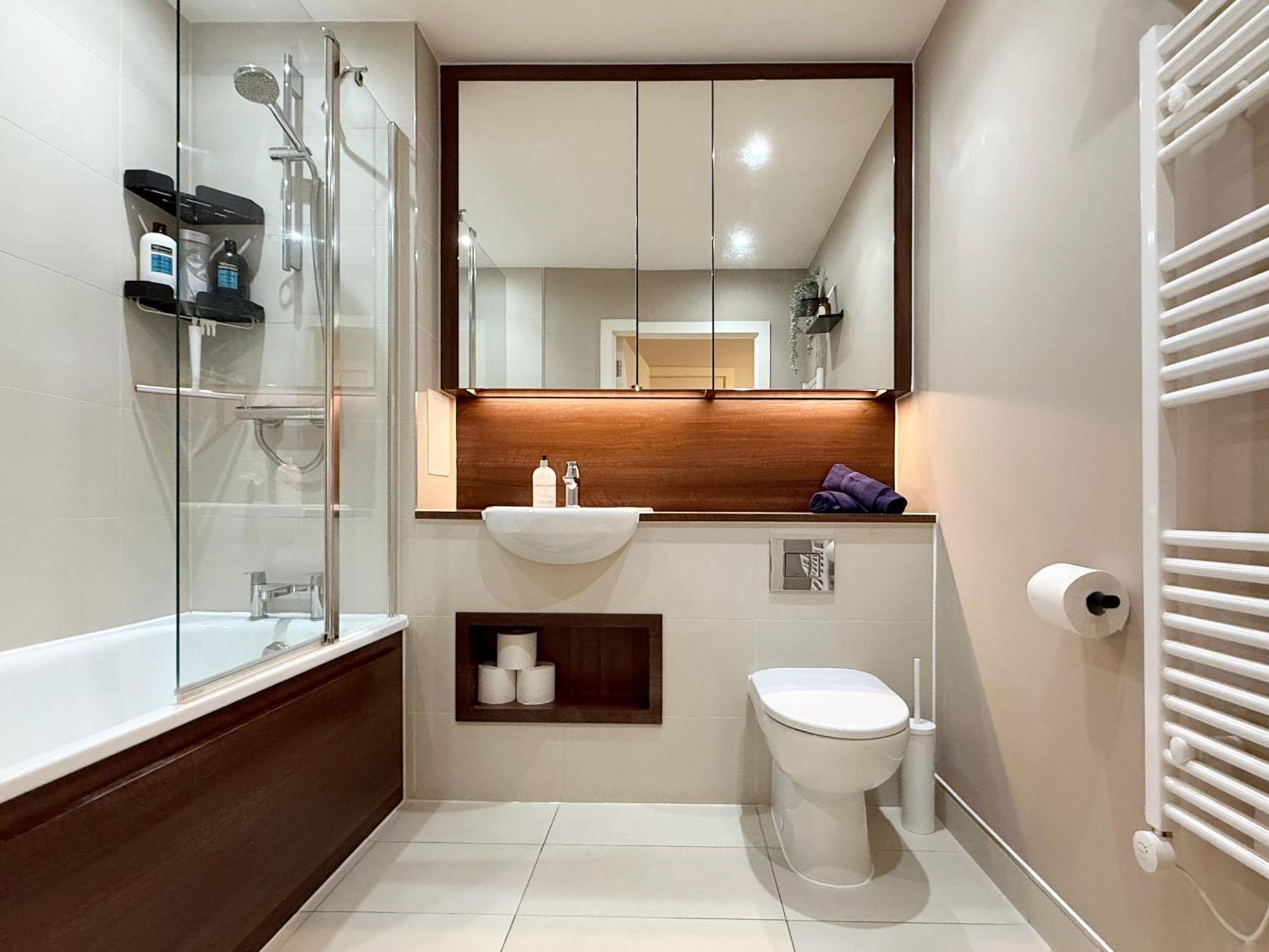 George's Place In Wembley - Close To Wembley Stadium & Wembley Arena Apartment London