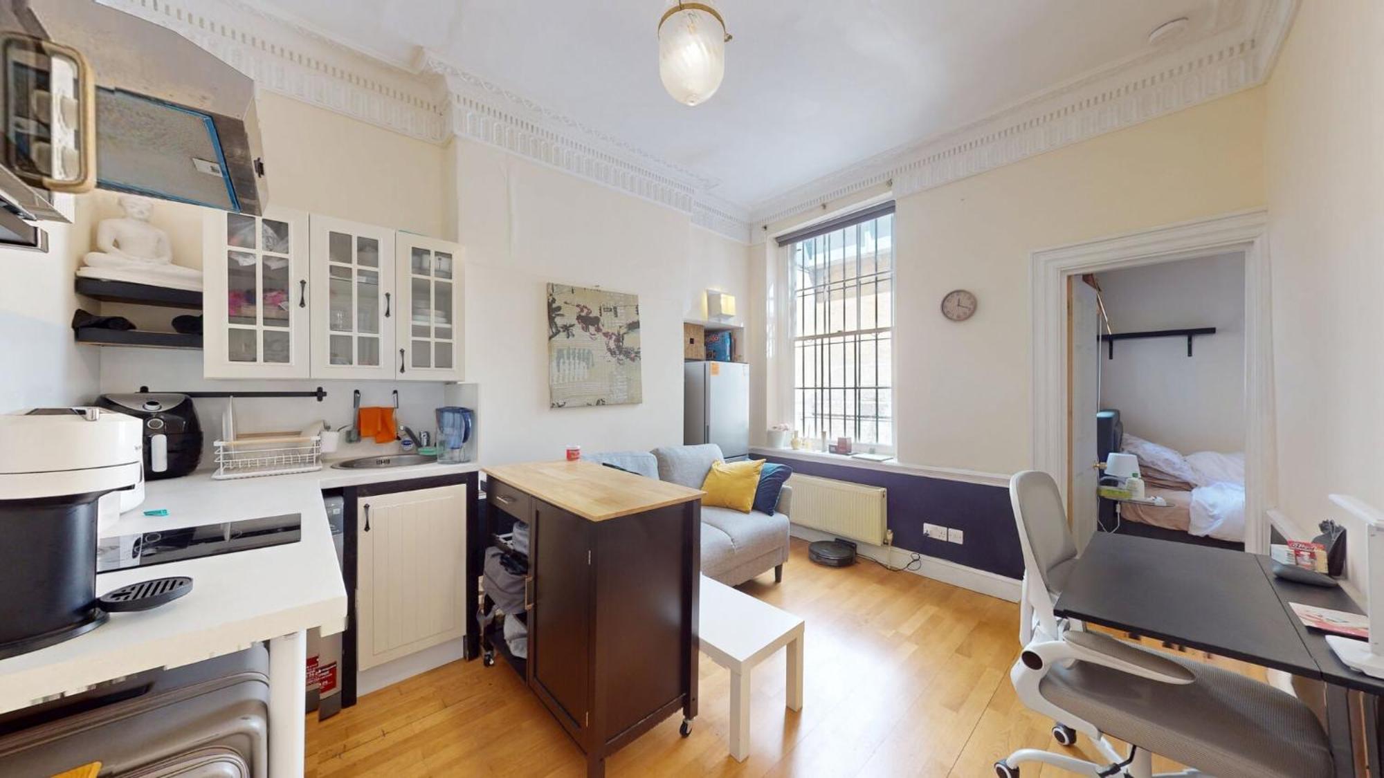 1-bed Flat Craven Street, Westminster,london, Prime Location Apartment London