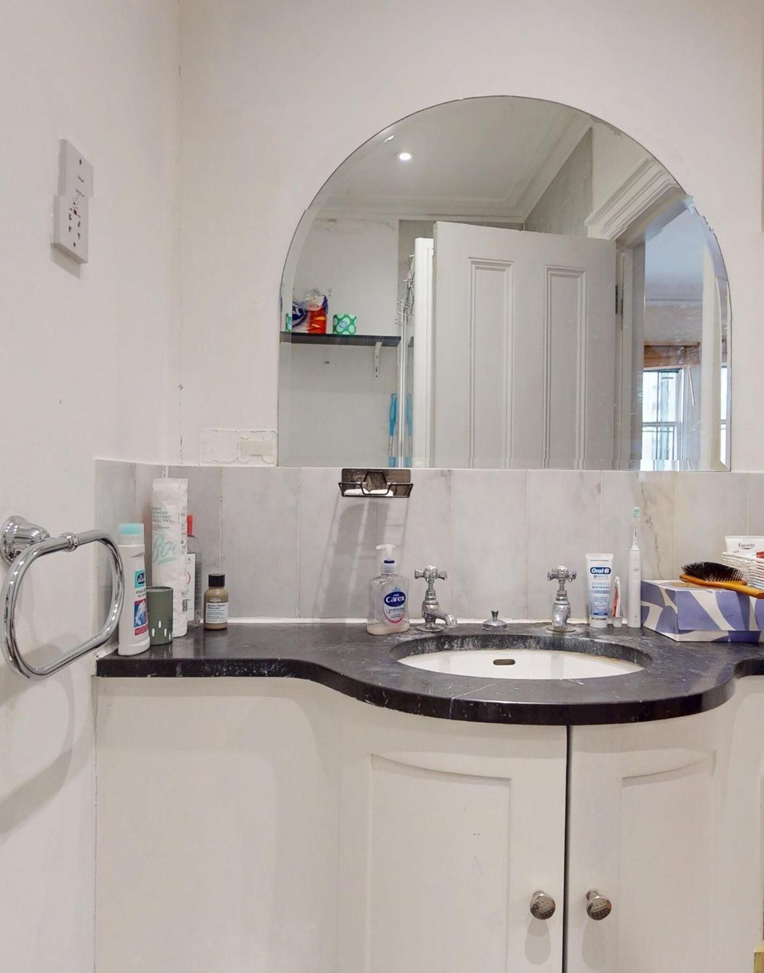 1-bed Flat Craven Street, Westminster,london, Prime Location Apartment