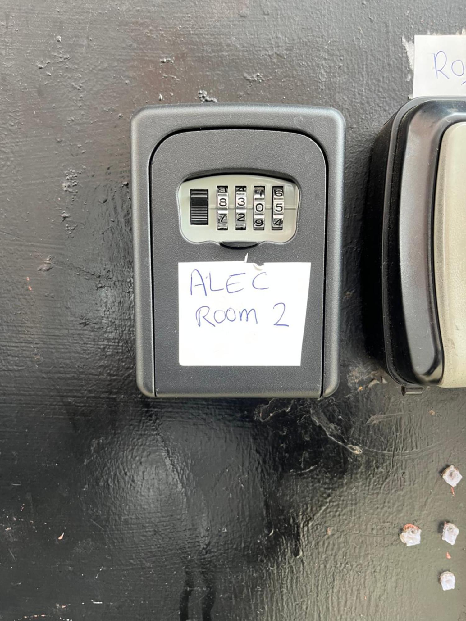 Apartment Elite Away From London