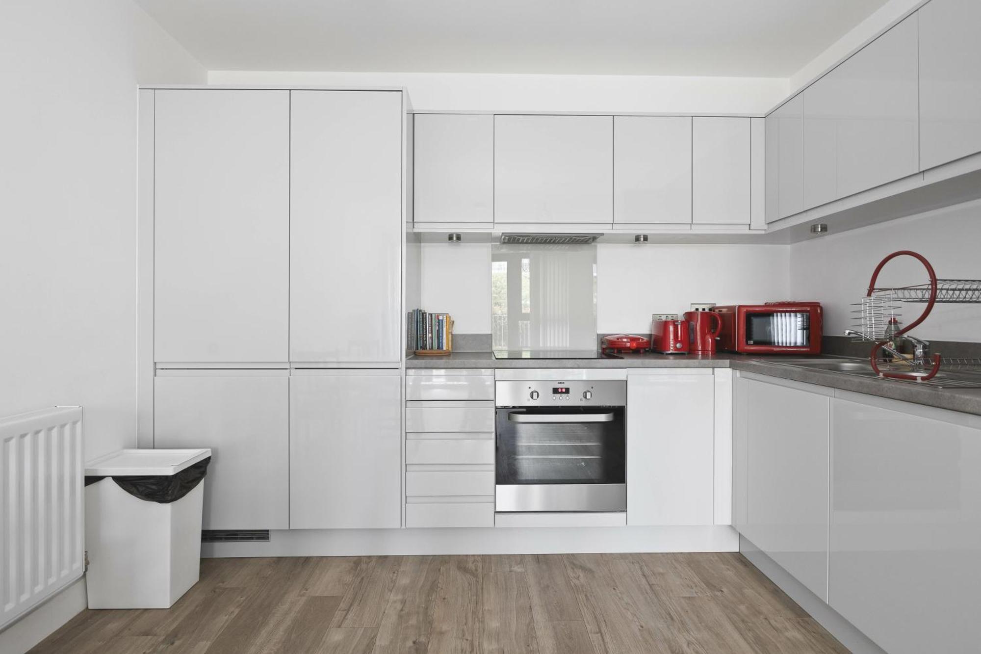 Apartment Modern 2 Bed 2 Bath With Patio Access