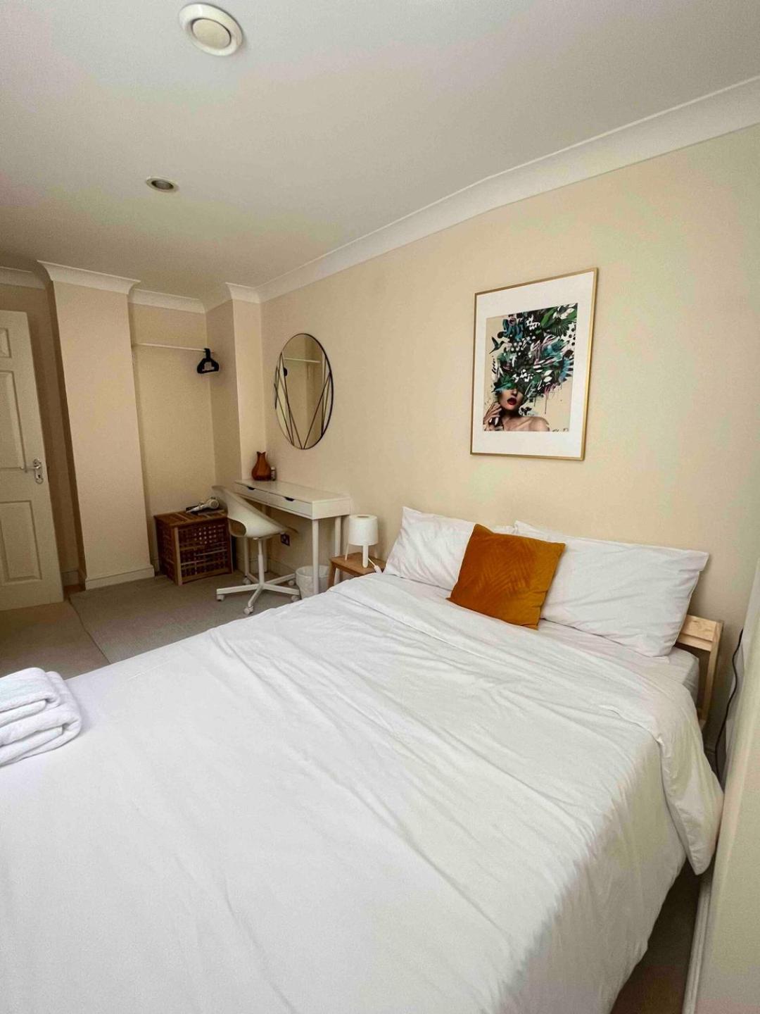 Private Bedroom&bath Marylebone Holiday home London