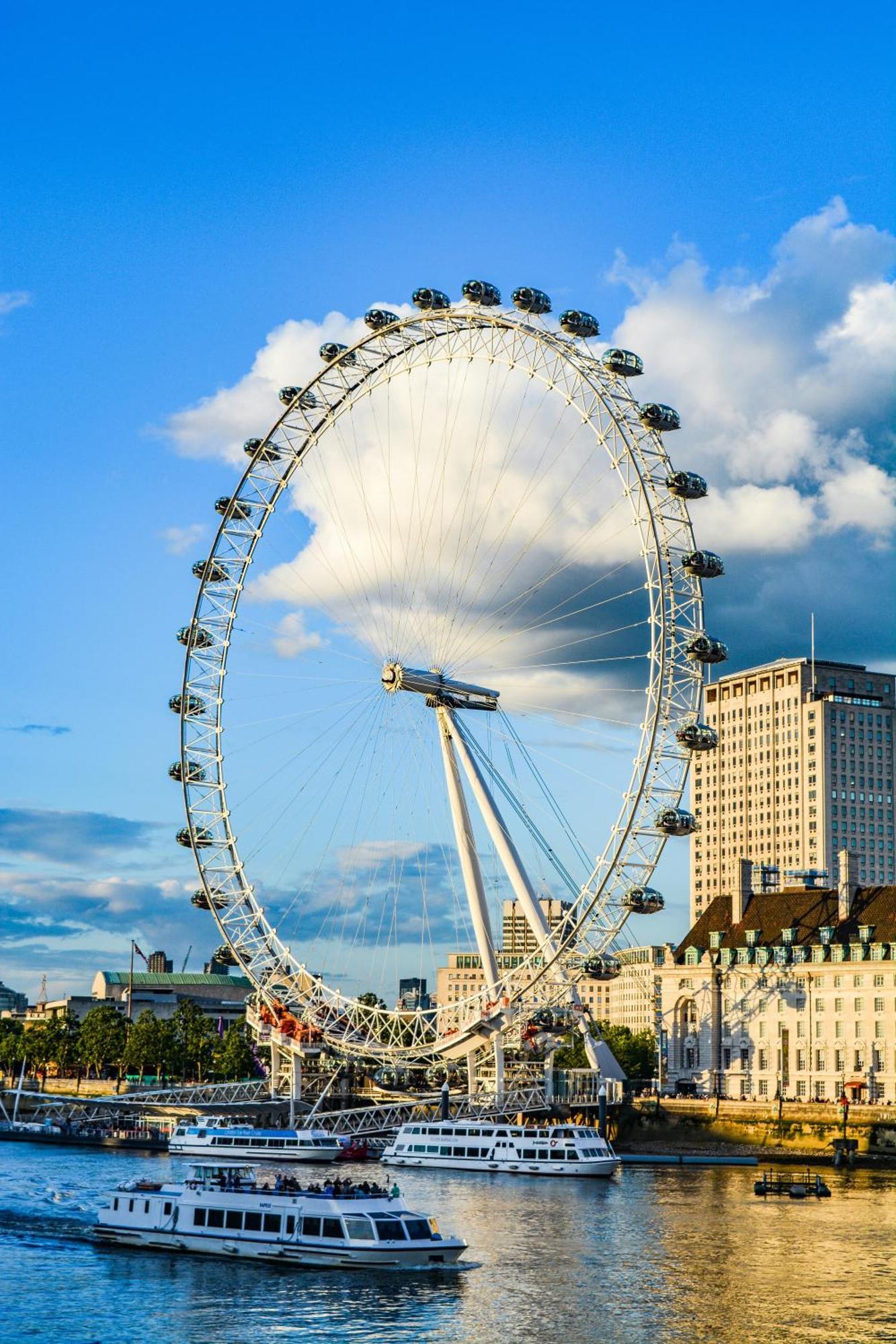 54 Queen's Gate 4* London