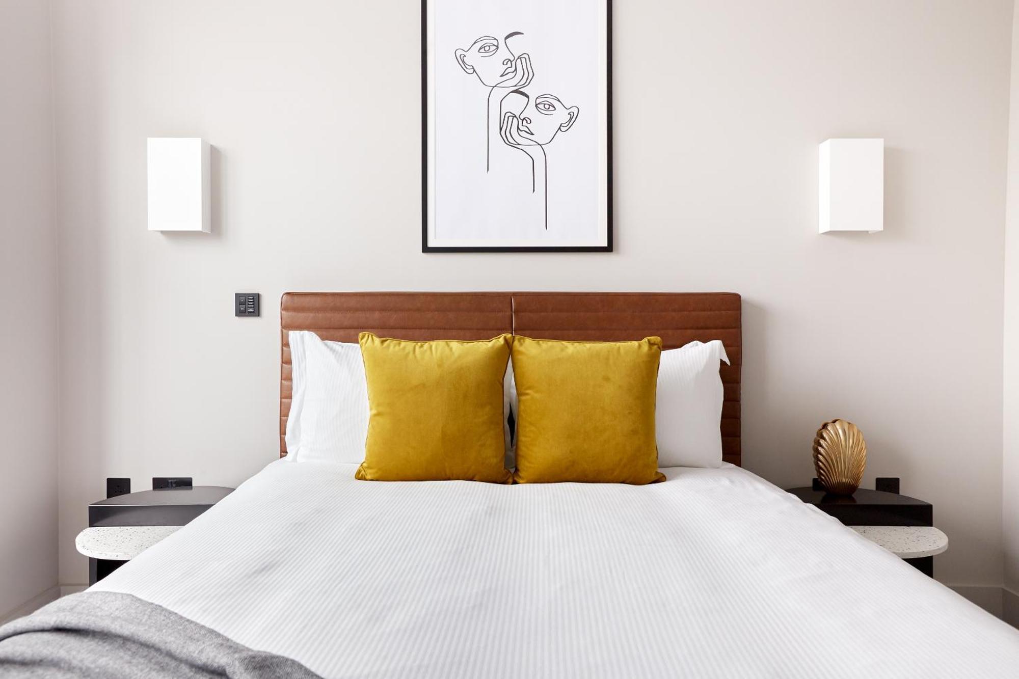 Sonder Back Hill Aparthotel London