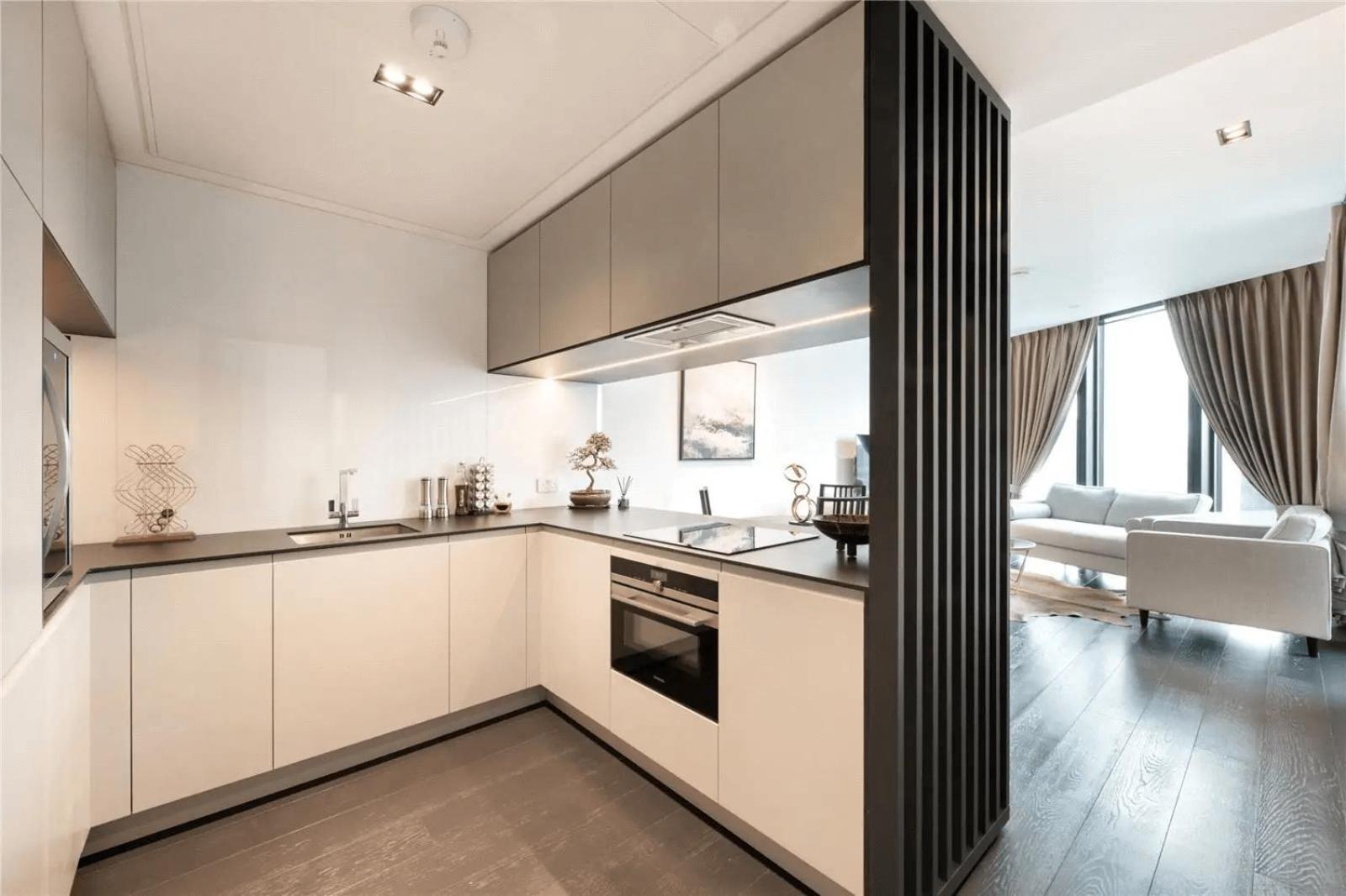 Apartment Luxury Balcony Apartment, Canary Wharf London