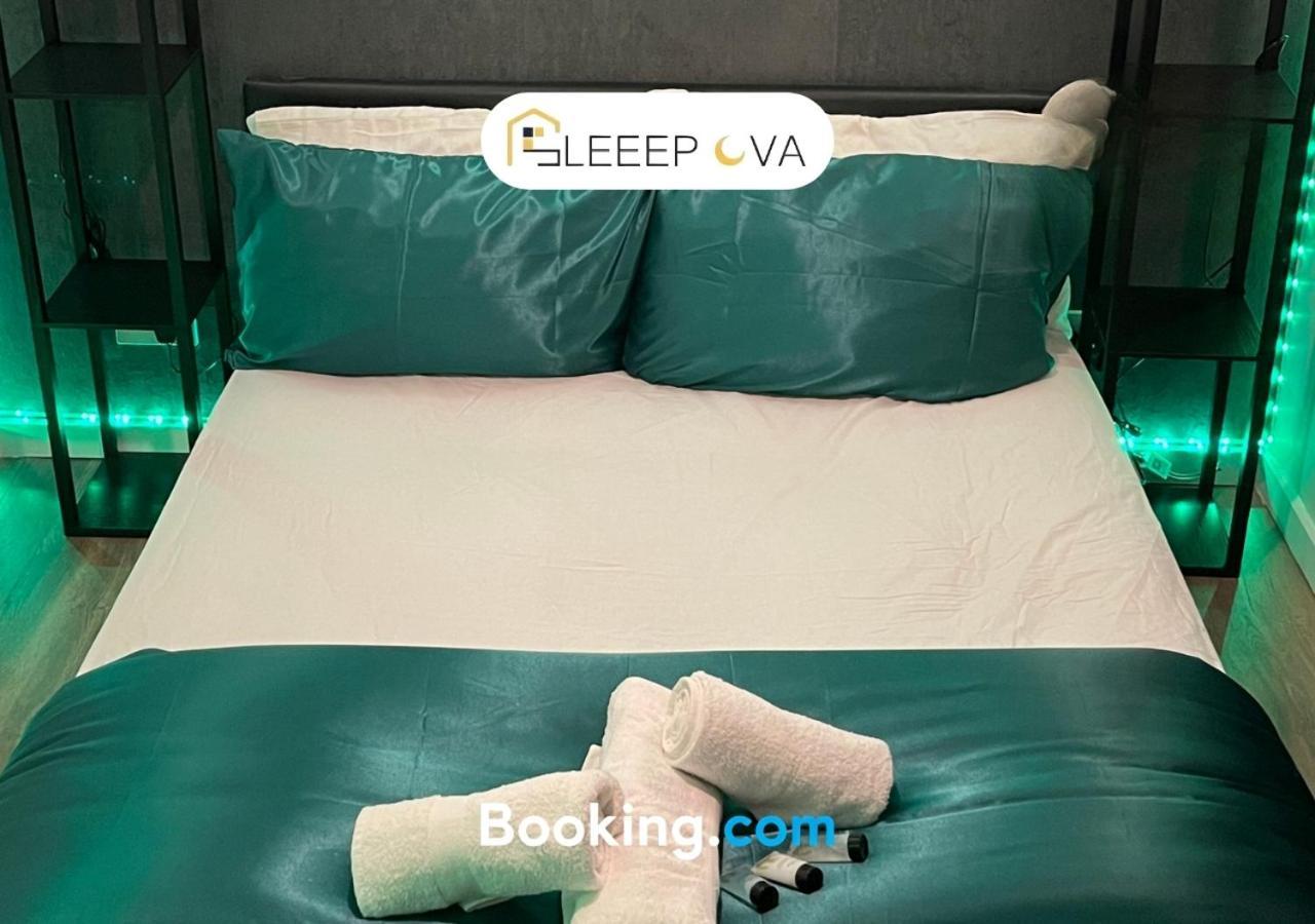 Apartment Premium Offers L Last-minute Escape L Luxury & Spacious 2 Bedroom Flat Families Business Relocation Sleepova Short Lets & Serviced London