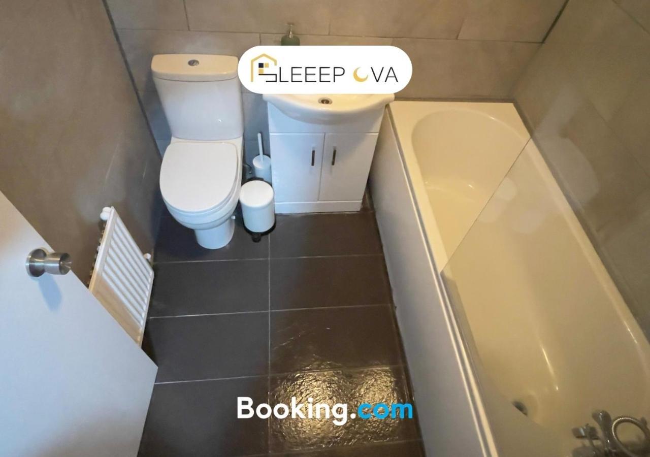 Premium Offers L Last-minute Escape L Luxury & Spacious 2 Bedroom Flat Families Business Relocation Sleepova Short Lets & Serviced *
