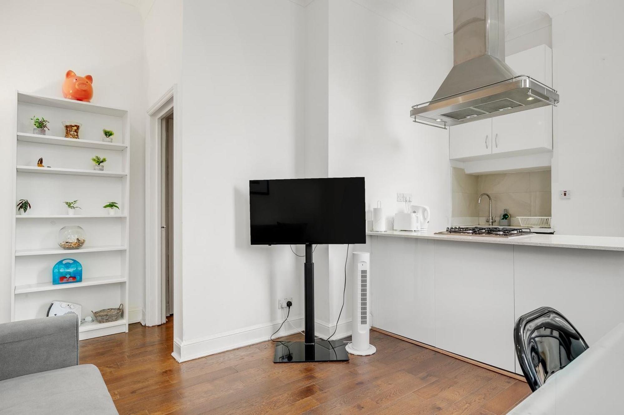Paddington Modern Flat London