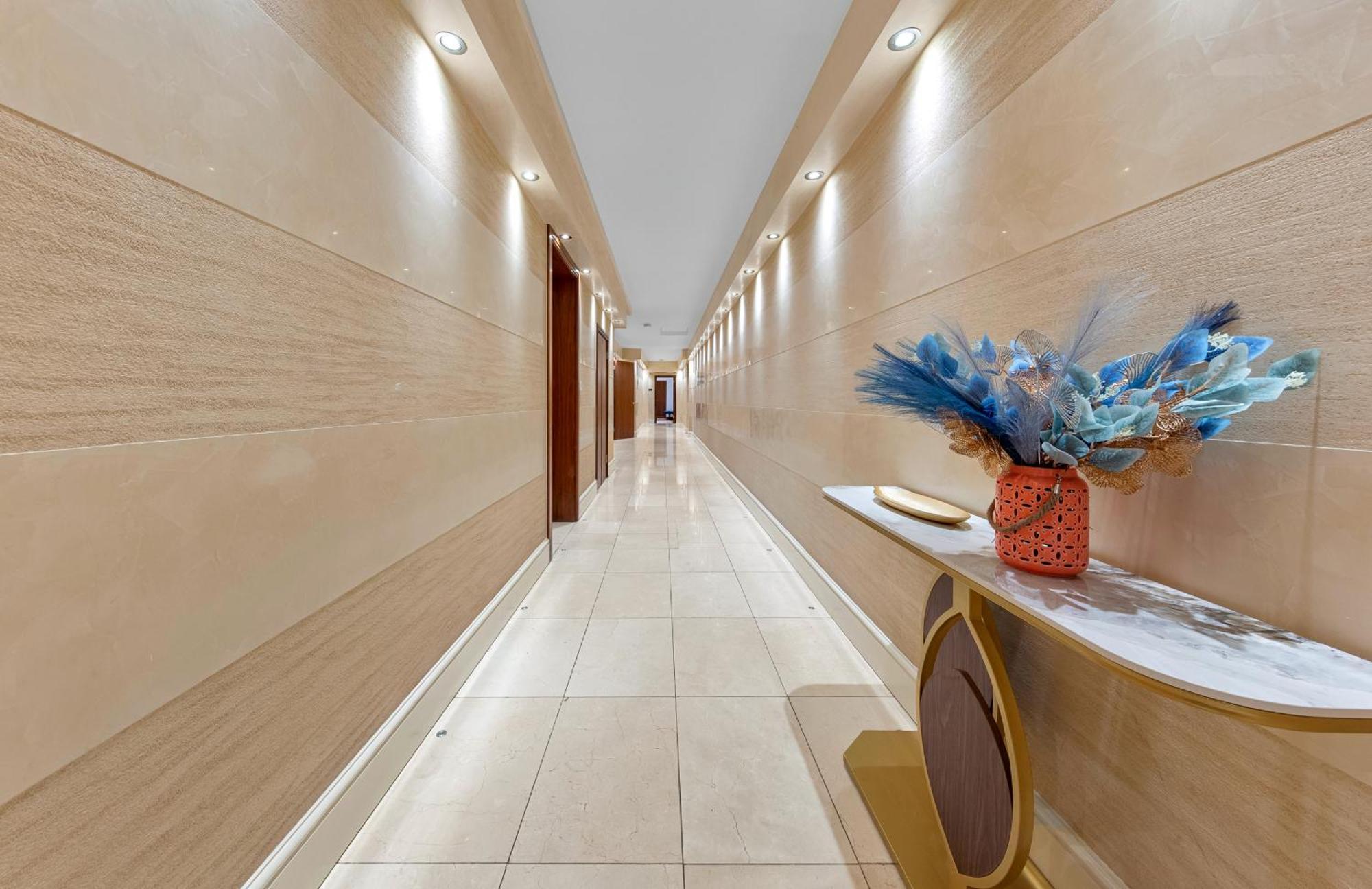 Apartment 250 Sqm Mega Mansion