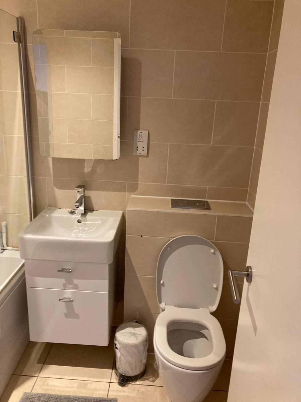 Apartment Cosy Modern 2 Bedroom Trafalgar Square *