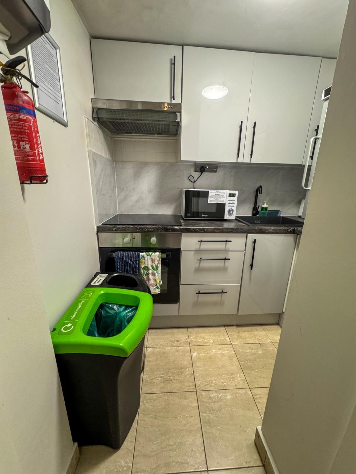Queensborough Apartment, Apartment London