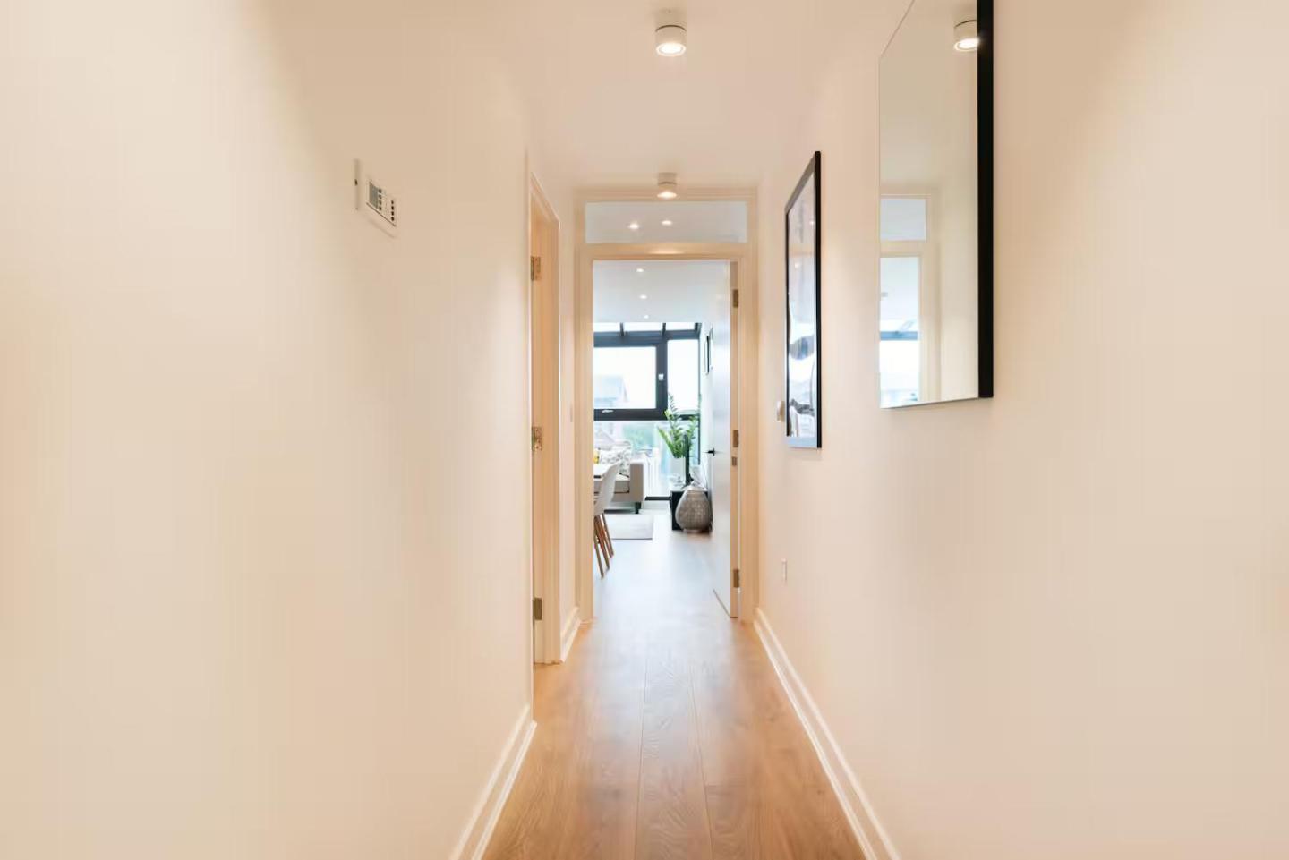 Bright 3 Bed 2 Bath With Air Con In Clerkenwell Pass The Keys