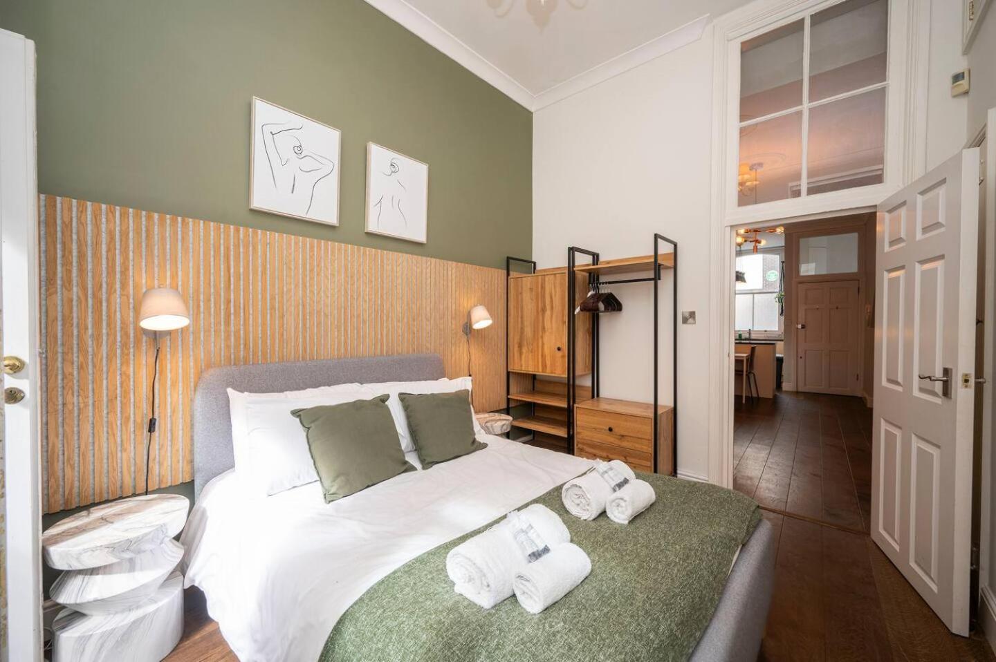 Cosy Retreat For Two Off Upper St, Islington Pass The Keys Apartment *