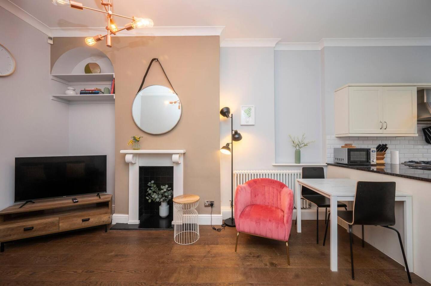 Apartment Cosy Retreat For Two Off Upper St, Islington Pass The Keys London
