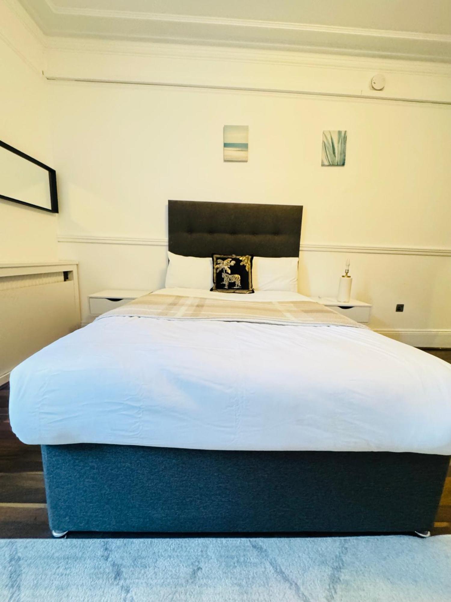 Apartment Family Four Bedroom Near Oxford Street *