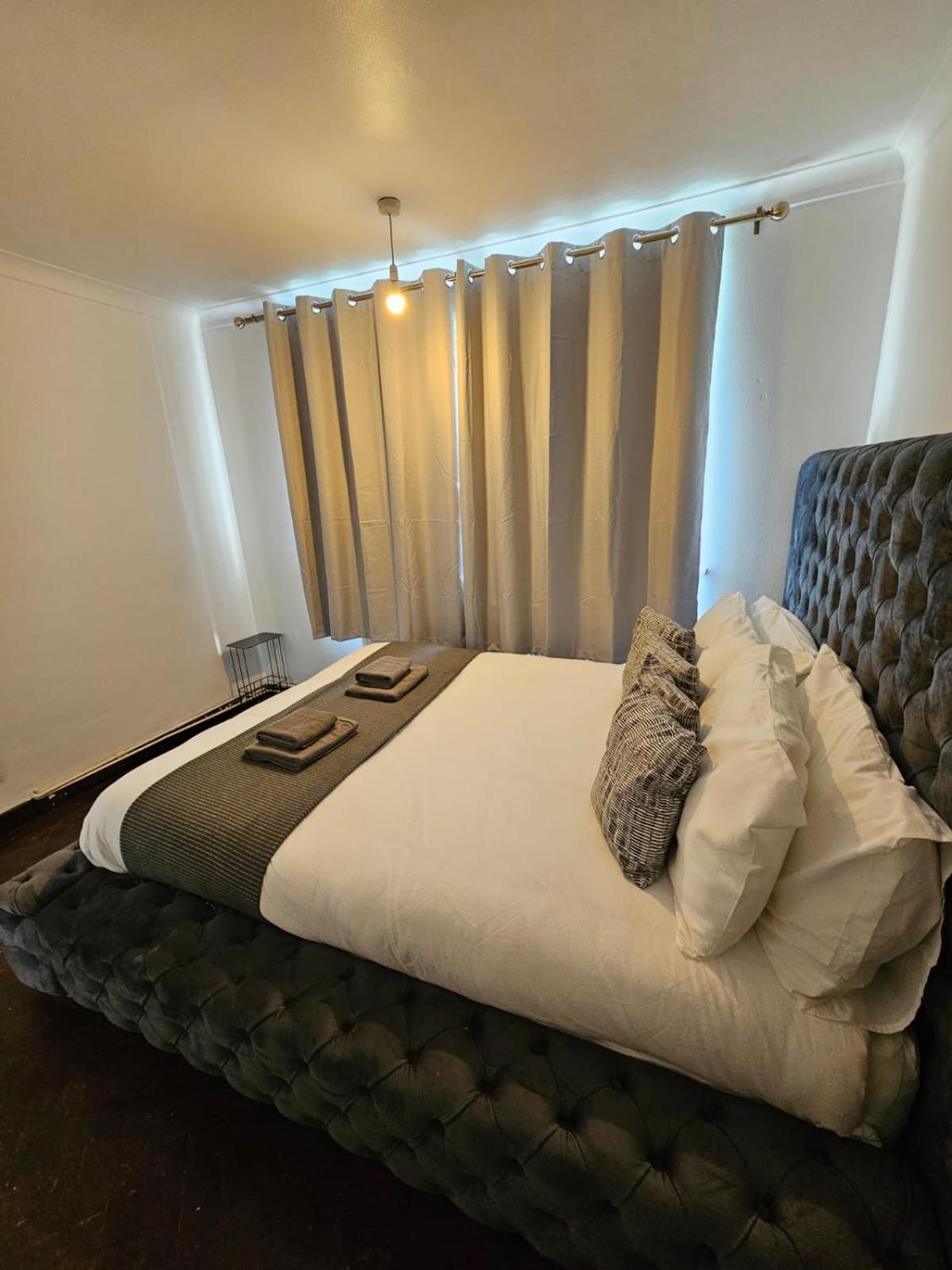 Cosy 2-bed Maisonette With Private Garage In Wembley Apartment *