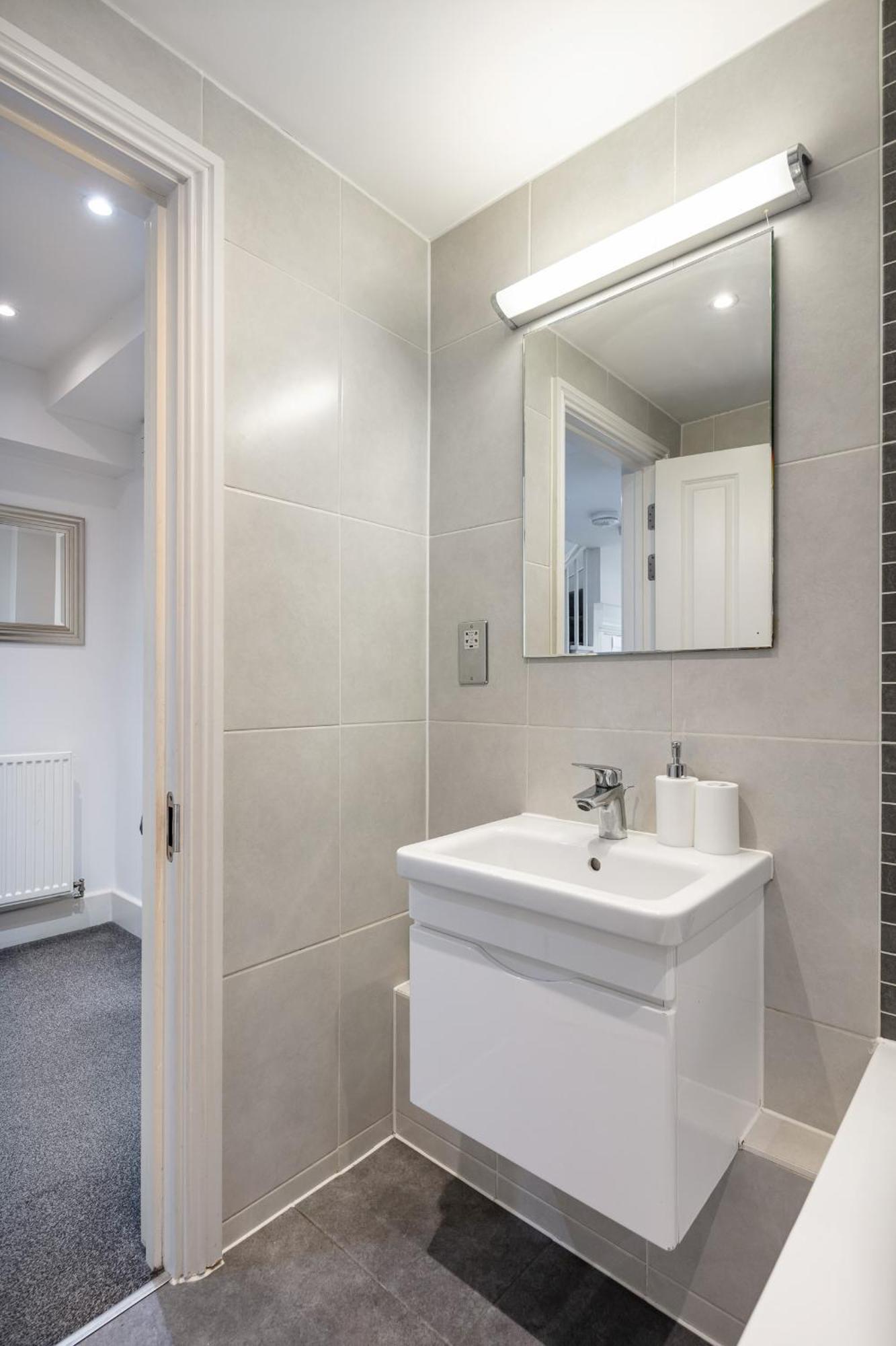 Apartment Stylish 2br With Garden By St Pancras International
