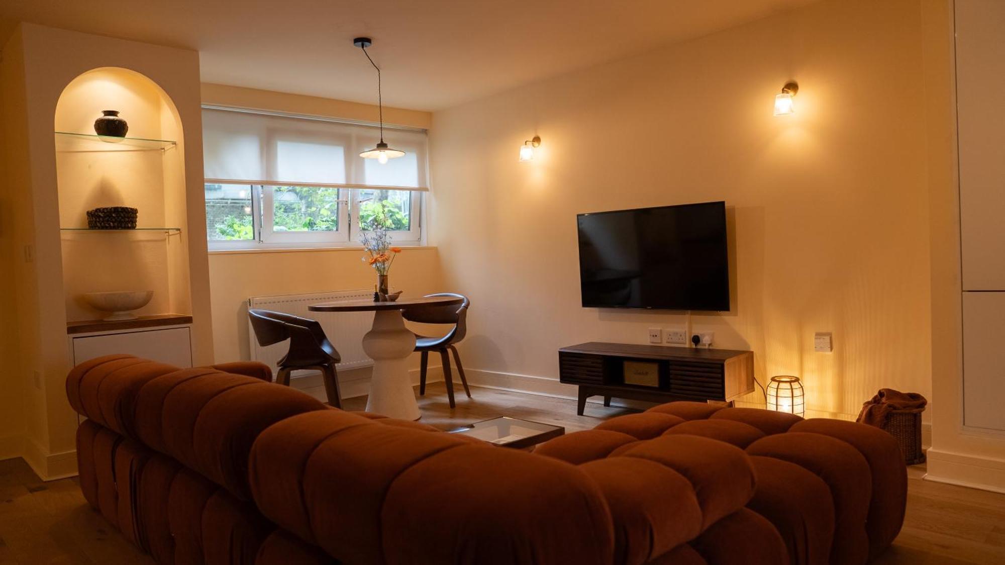 Camelot Farringdon *