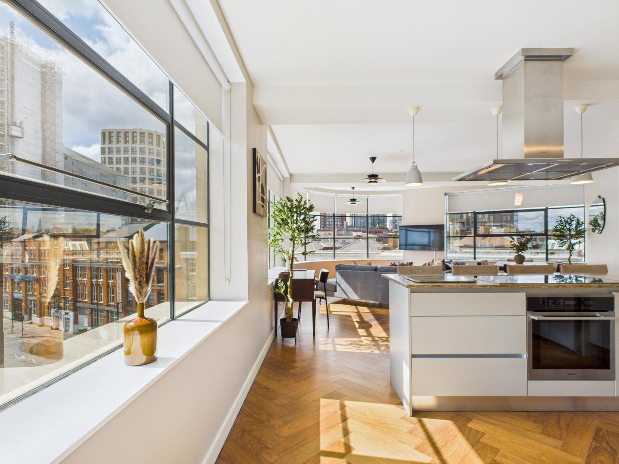 Be - The Old Street Residences Apartment