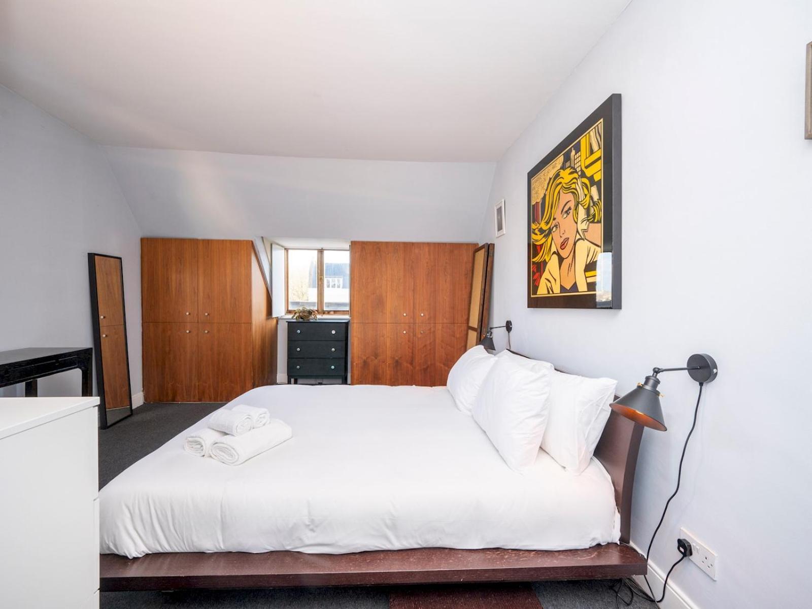 Pass The Keys Unique 1 Bed Over 3 Floors With Private Terrace London