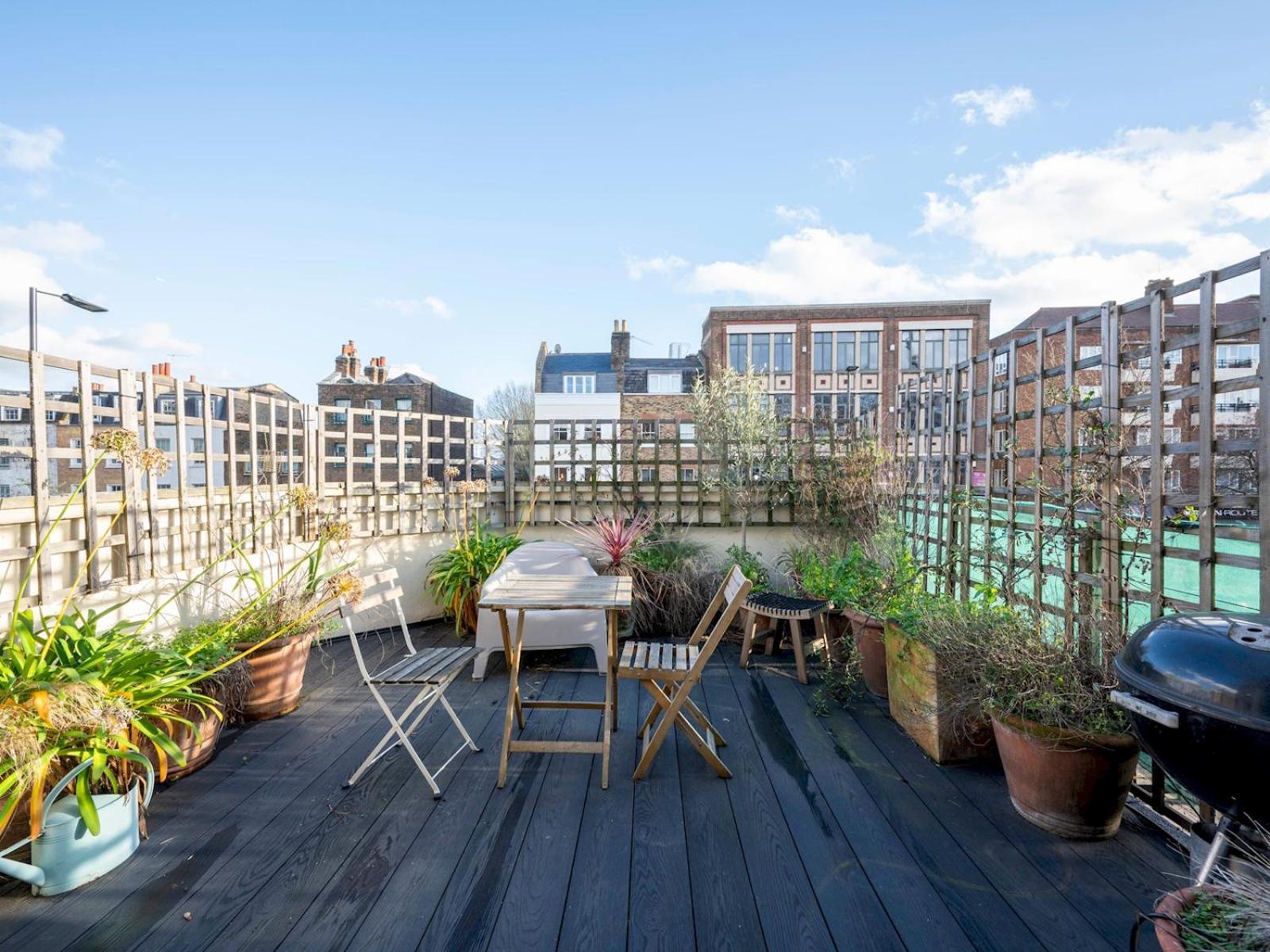 Pass The Keys Unique 1 Bed Over 3 Floors With Private Terrace Holiday home *
