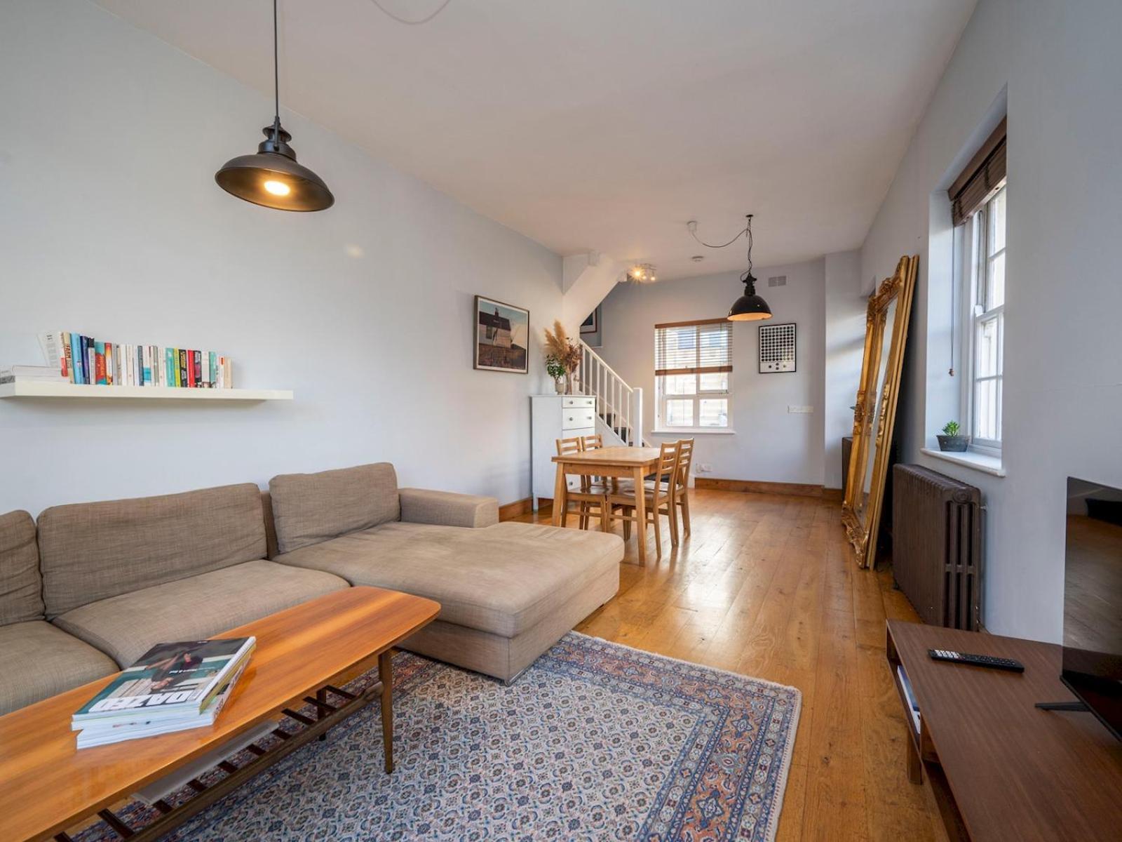 Pass The Keys Unique 1 Bed Over 3 Floors With Private Terrace * London