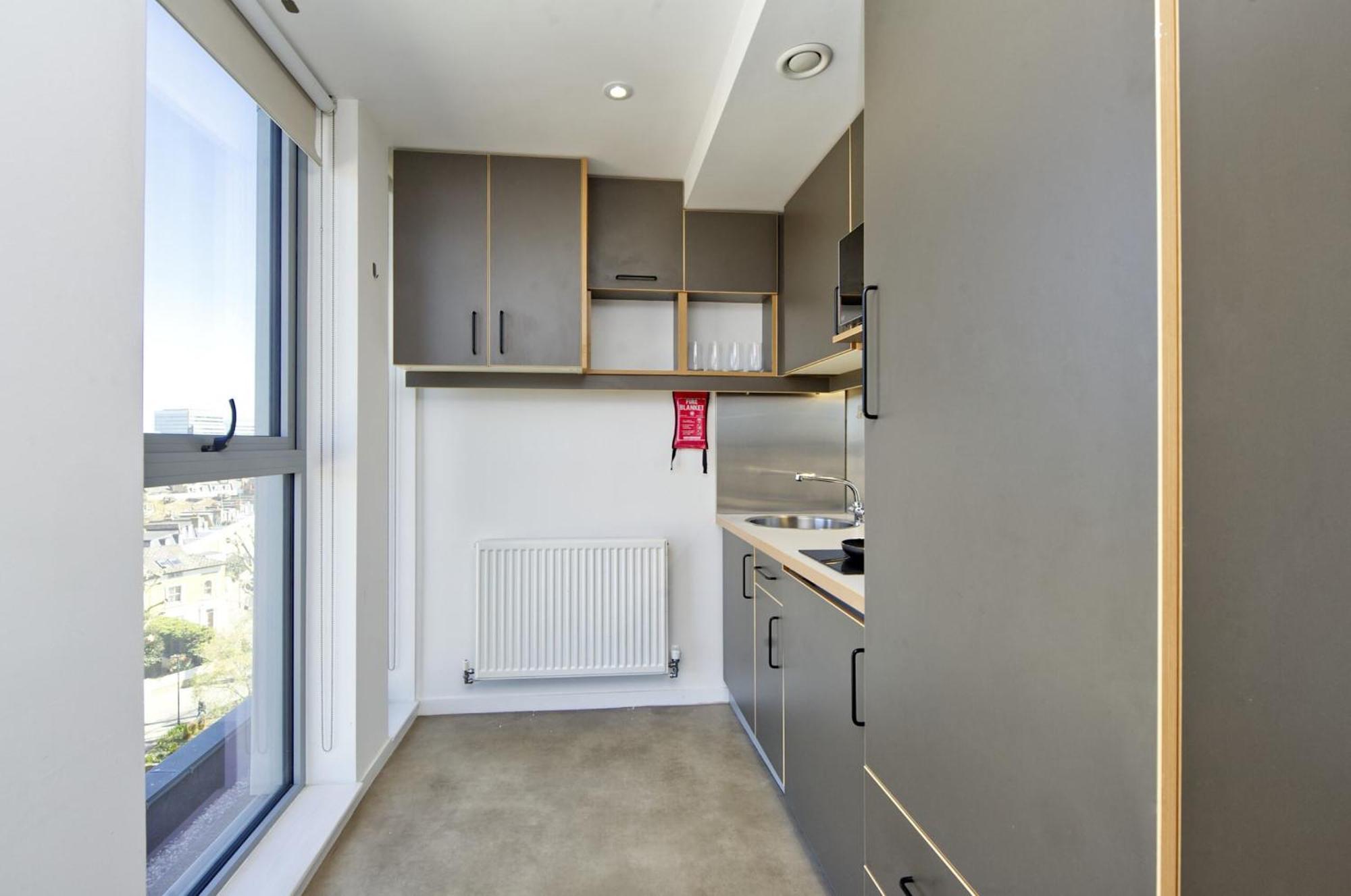 Ravenscourt House Apartment