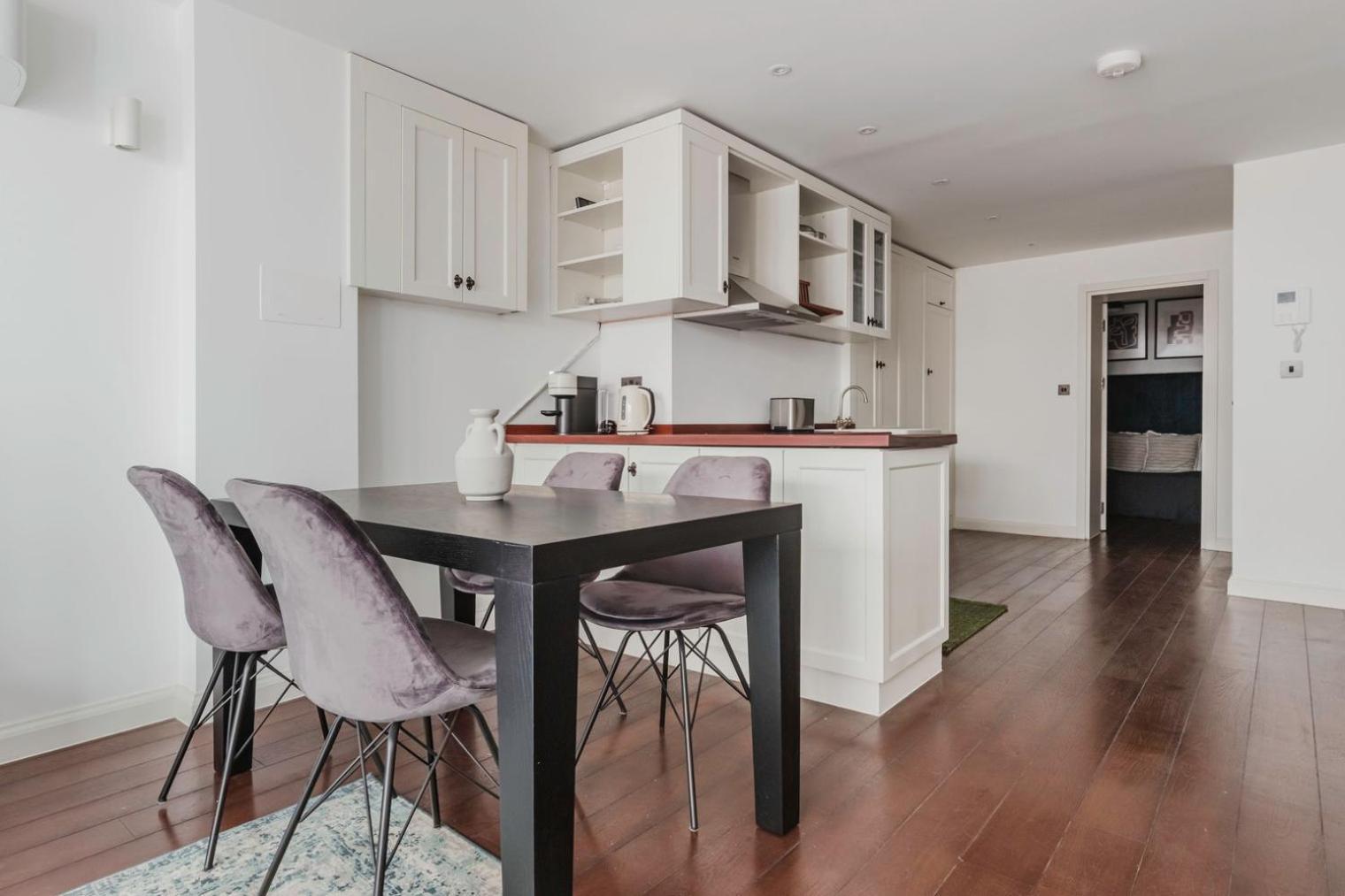 Blueground Fitzrovia Nr Supermarkets Dining Lon-526 * London