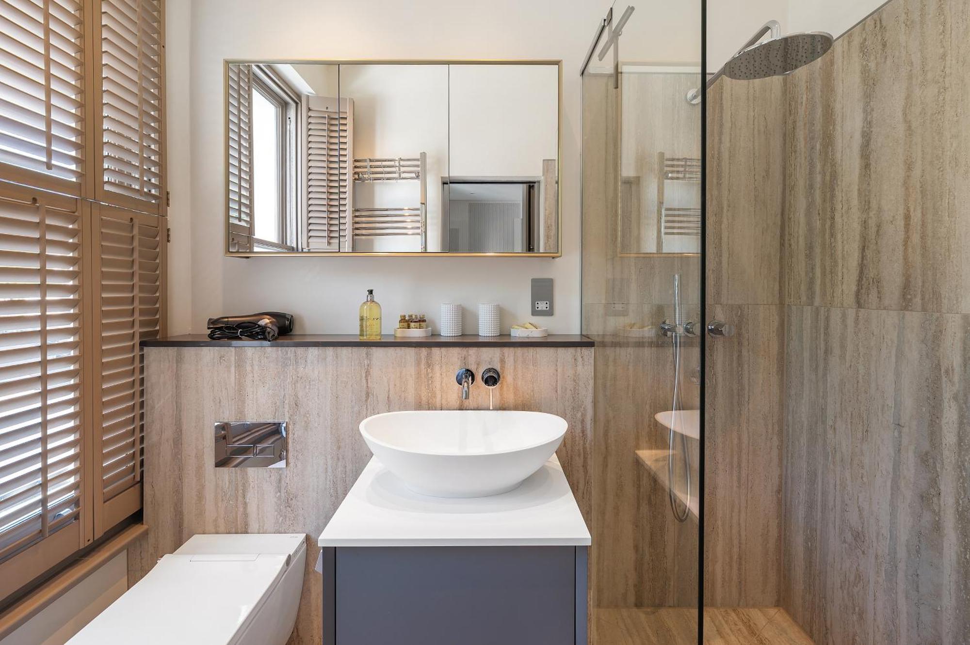 Brand New Refurbishment Townhouse In Notting Hill Near Portobello Road With Ac Air Conditioning & Roof Terrace