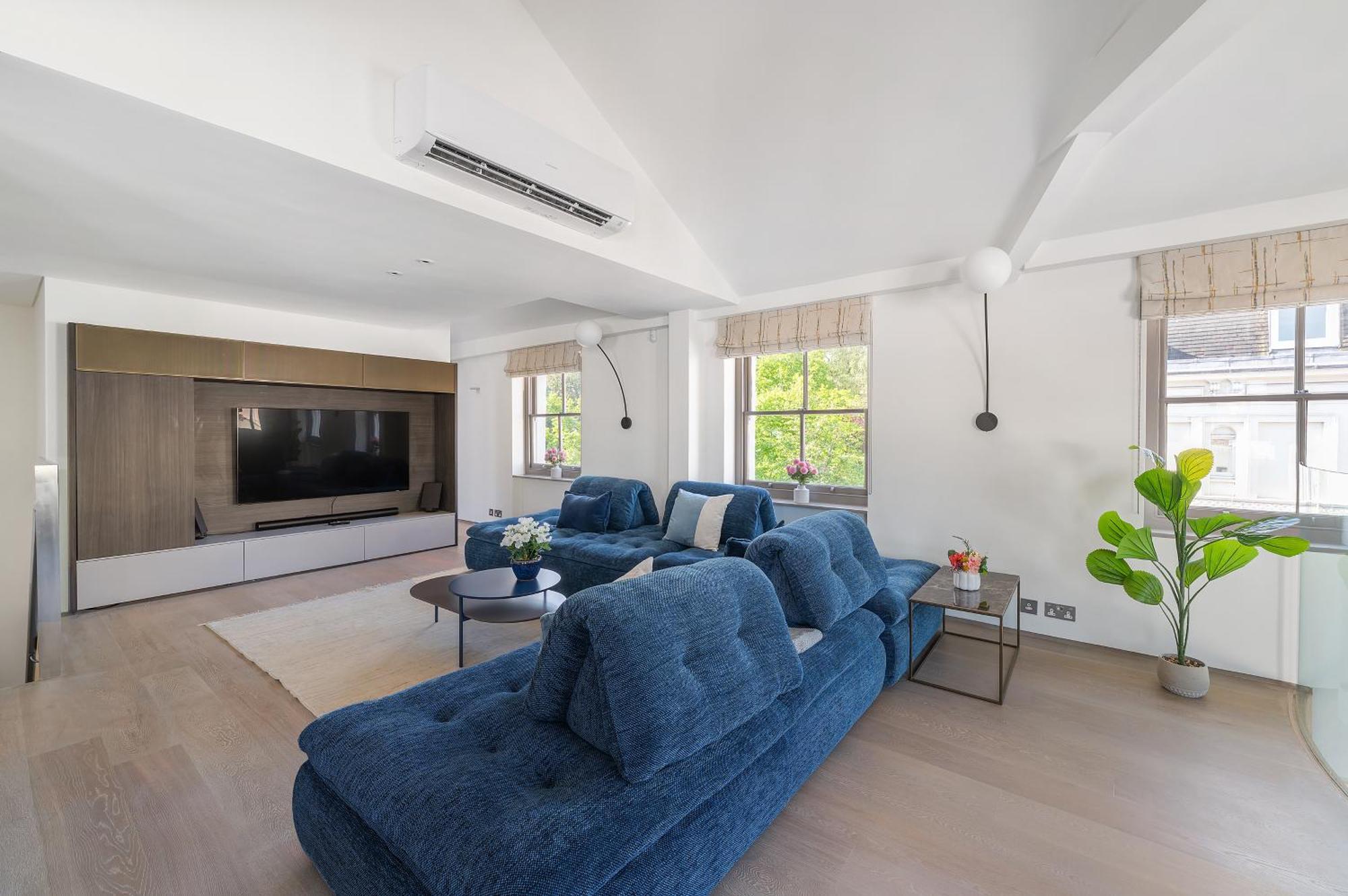 Brand New Refurbishment Townhouse In Notting Hill Near Portobello Road With Ac Air Conditioning & Roof Terrace Apartment London