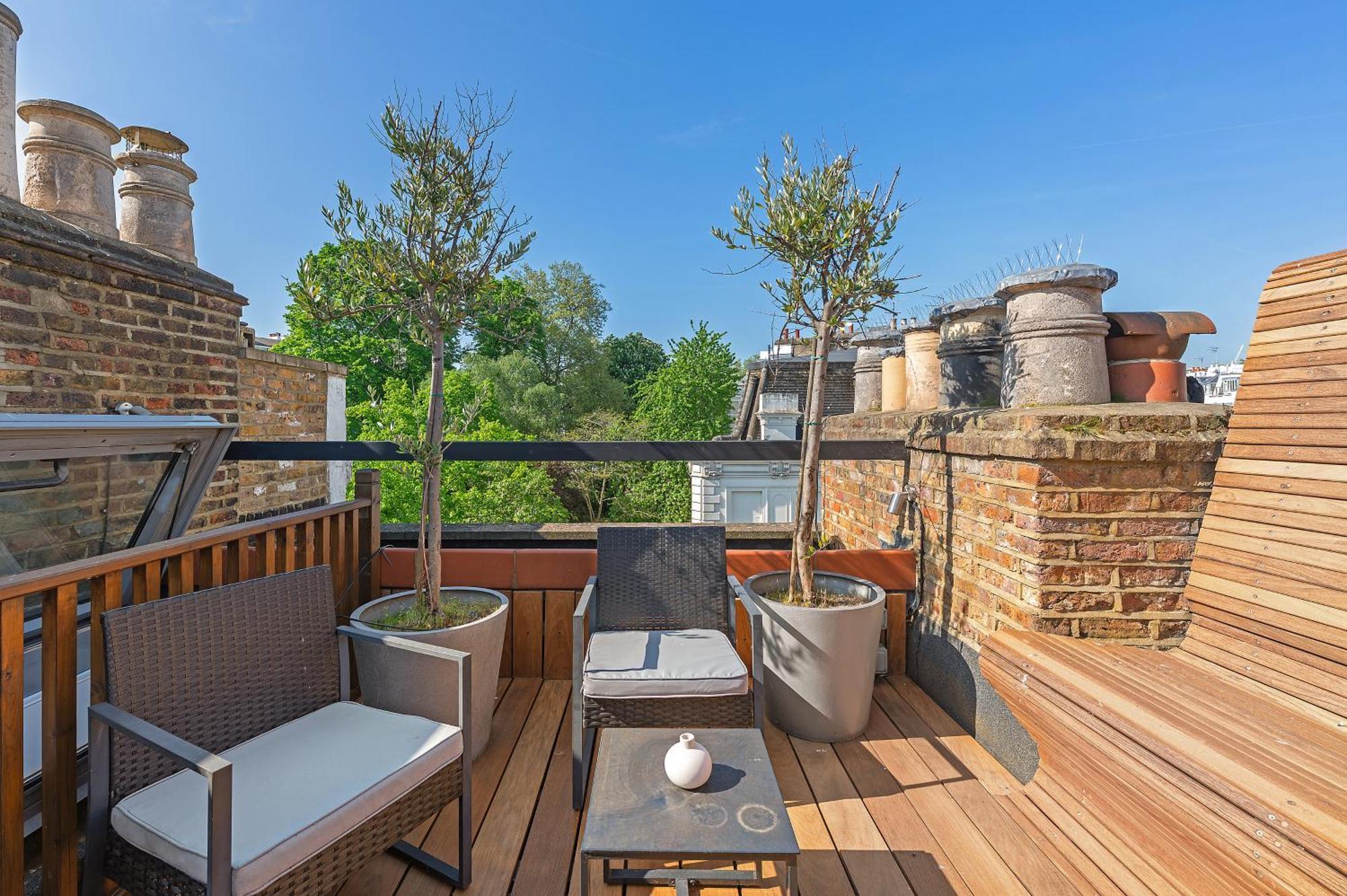 Brand New Refurbishment Townhouse In Notting Hill Near Portobello Road With Ac Air Conditioning & Roof Terrace