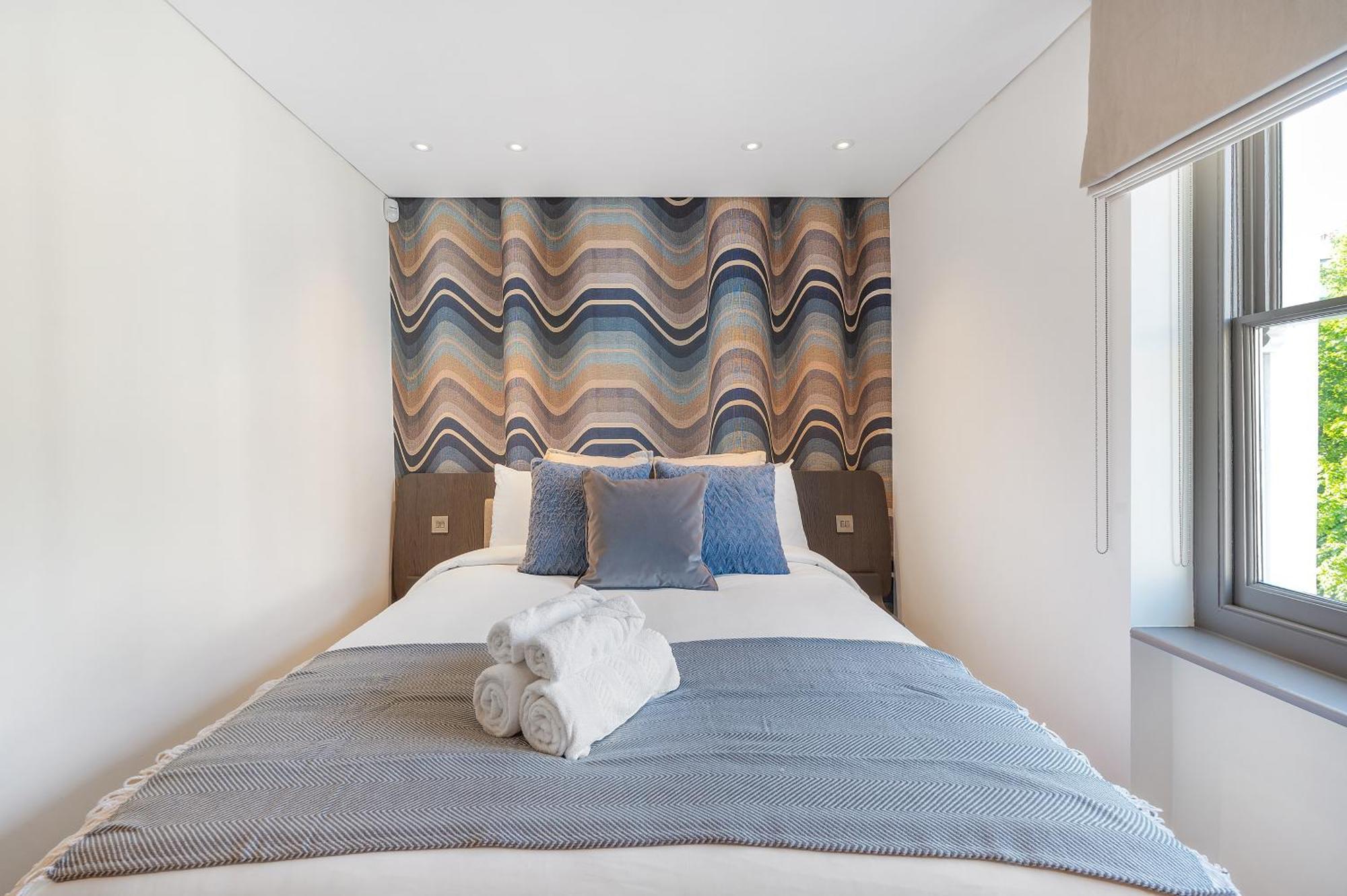 Brand New Refurbishment Townhouse In Notting Hill Near Portobello Road With Ac Air Conditioning & Roof Terrace London