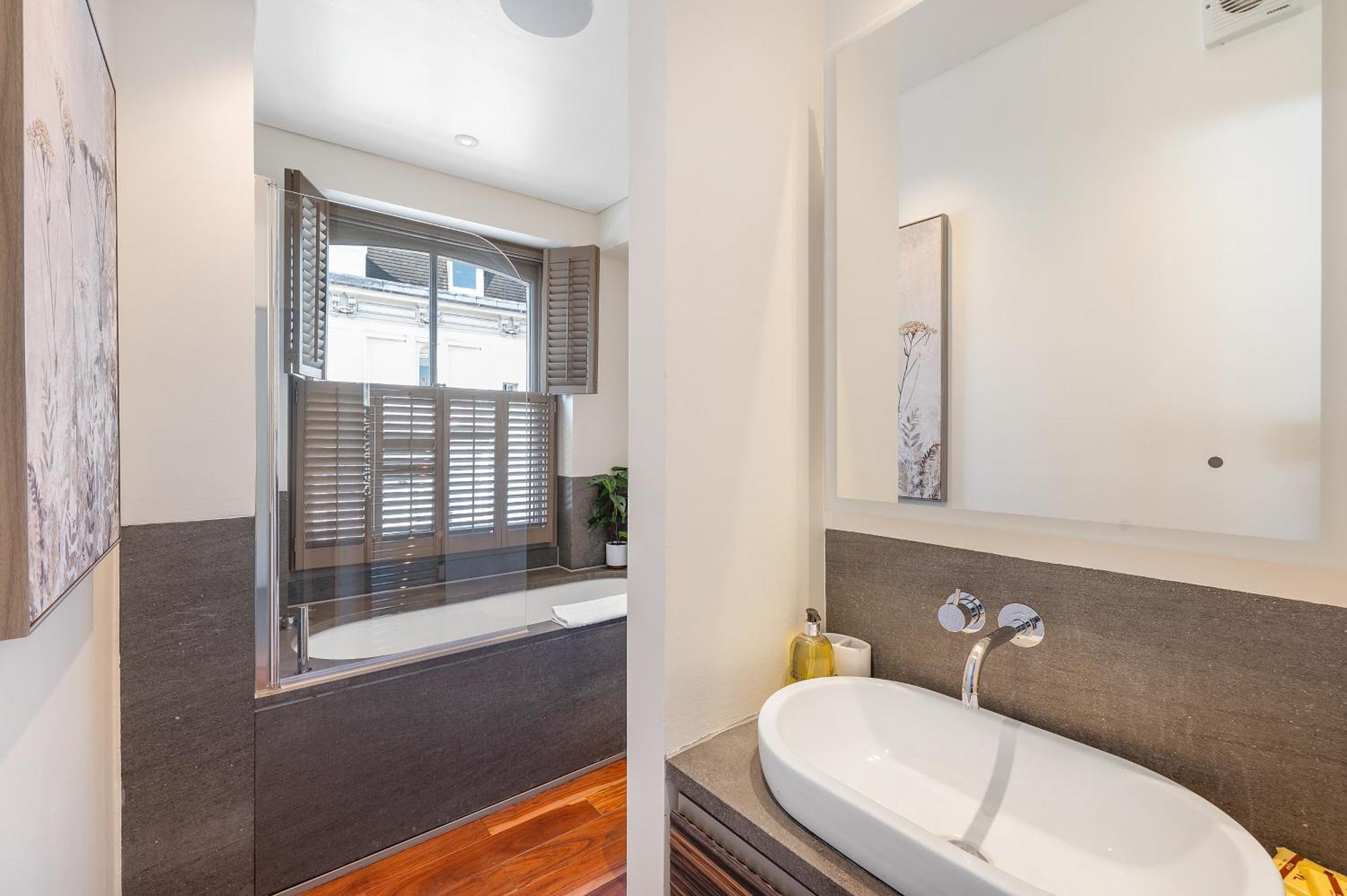 Brand New Refurbishment Townhouse In Notting Hill Near Portobello Road With Ac Air Conditioning & Roof Terrace Apartment *