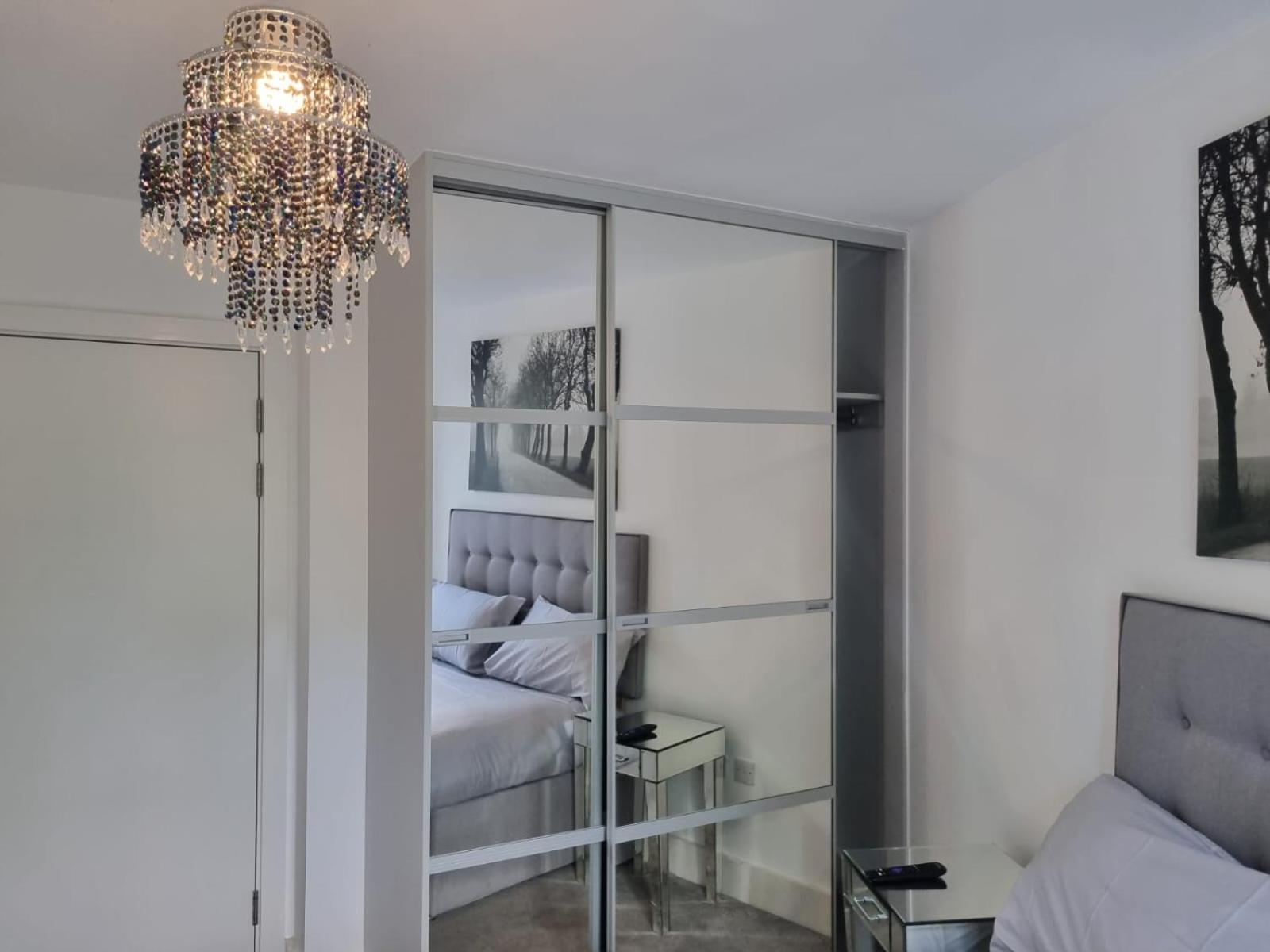 Sweet Ivy One Bedroom Flat Apartment *