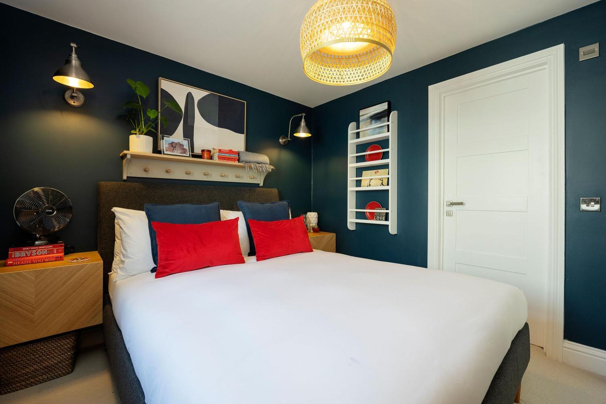 Holiday home Veeve - The Colbalt