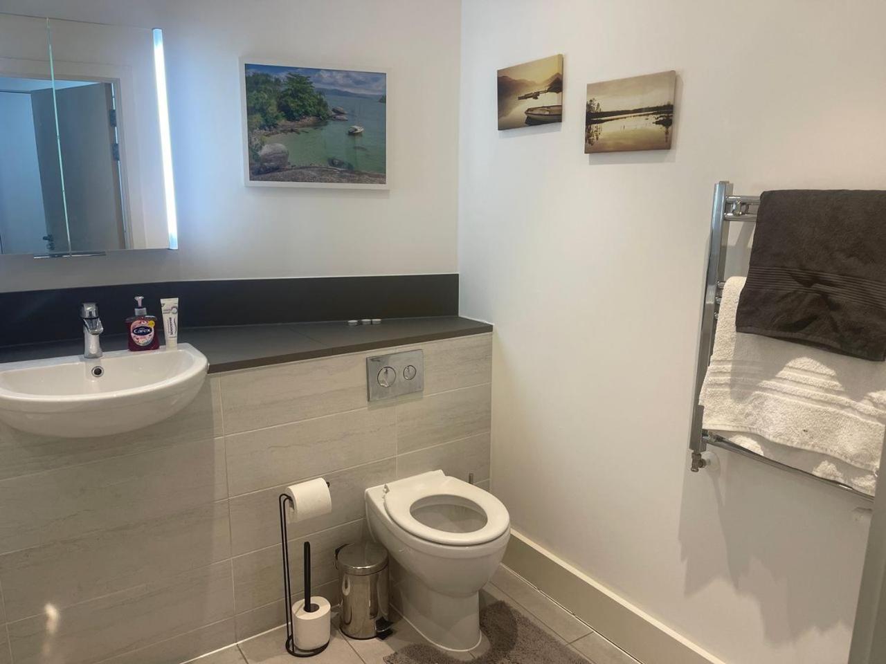 Sweet Ivy One Bedroom Flat Apartment *