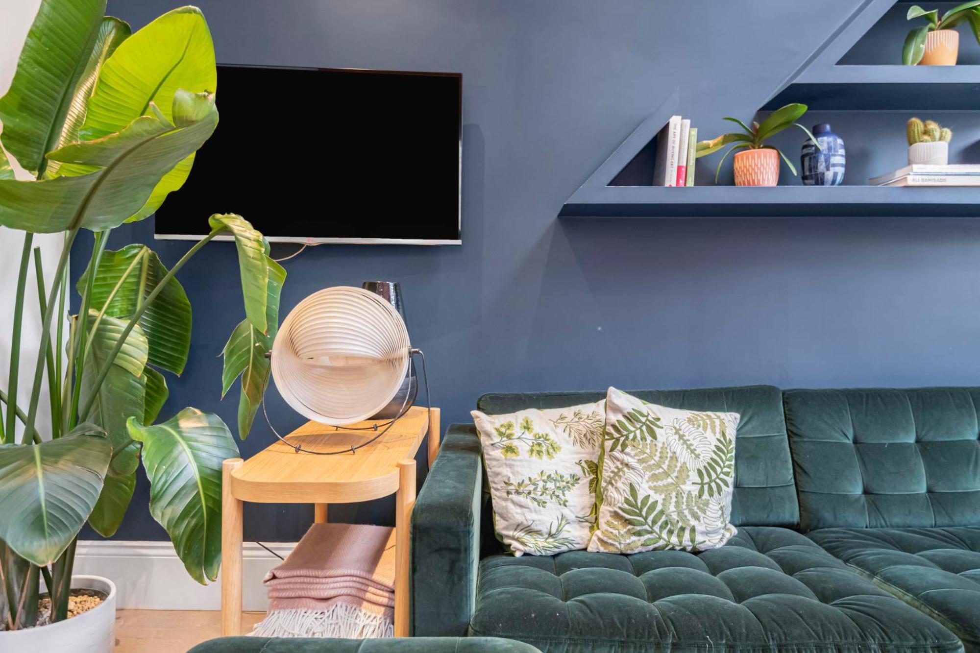 The Grand Camden Garden 4br